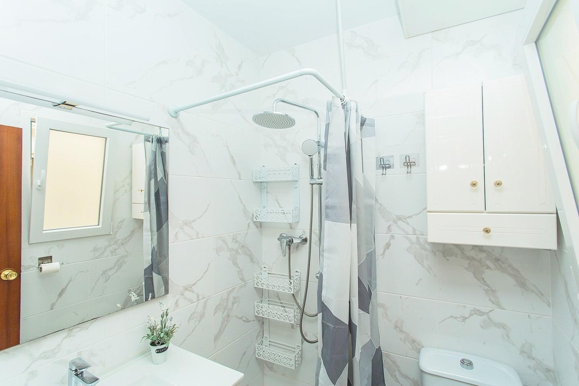 Sprzedaż - Apartament / Mieszkanie -
Torrevieja - Playa del Cura