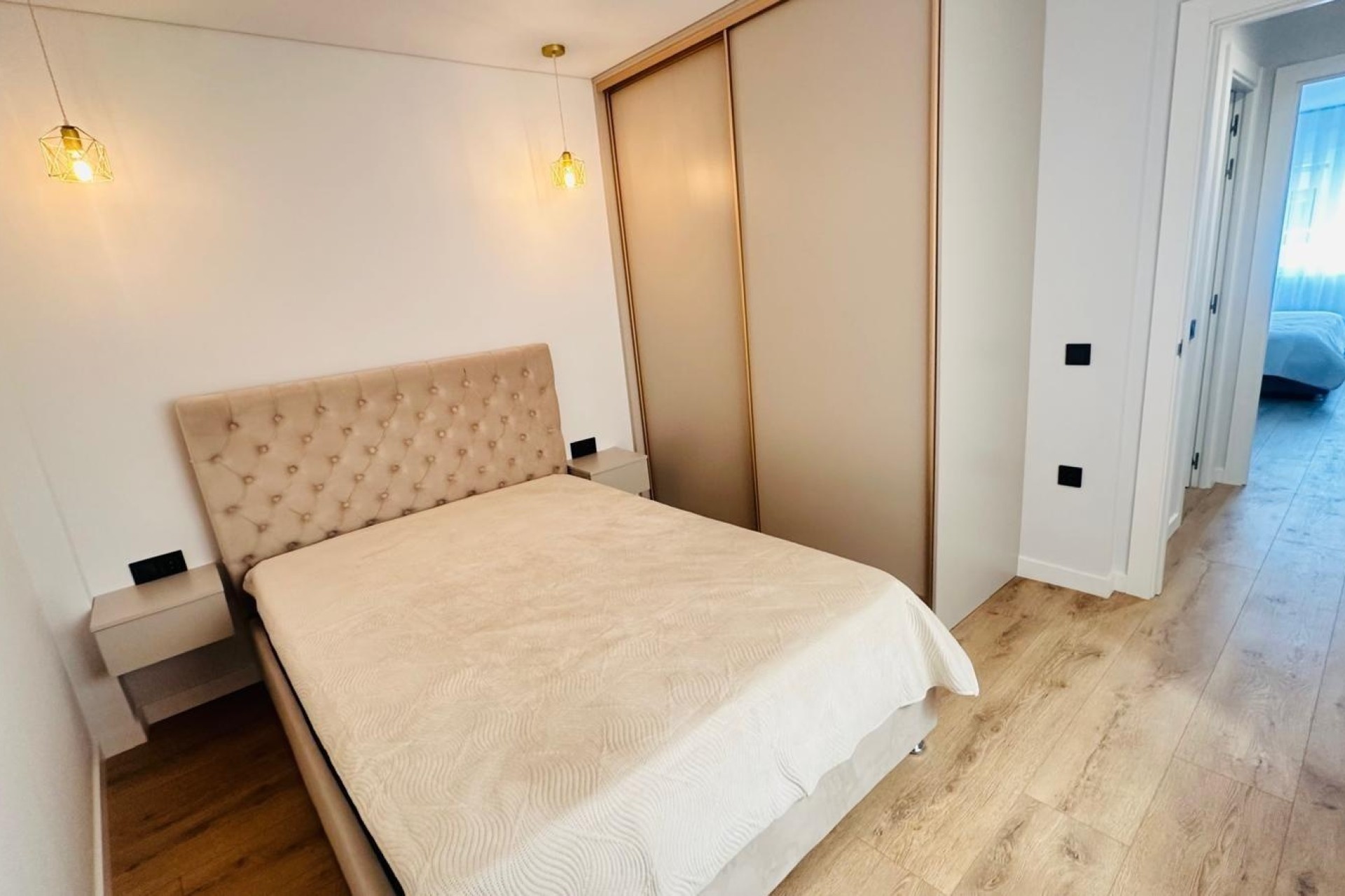 Sprzedaż - Apartament / Mieszkanie -
Torrevieja - Playa del Cura