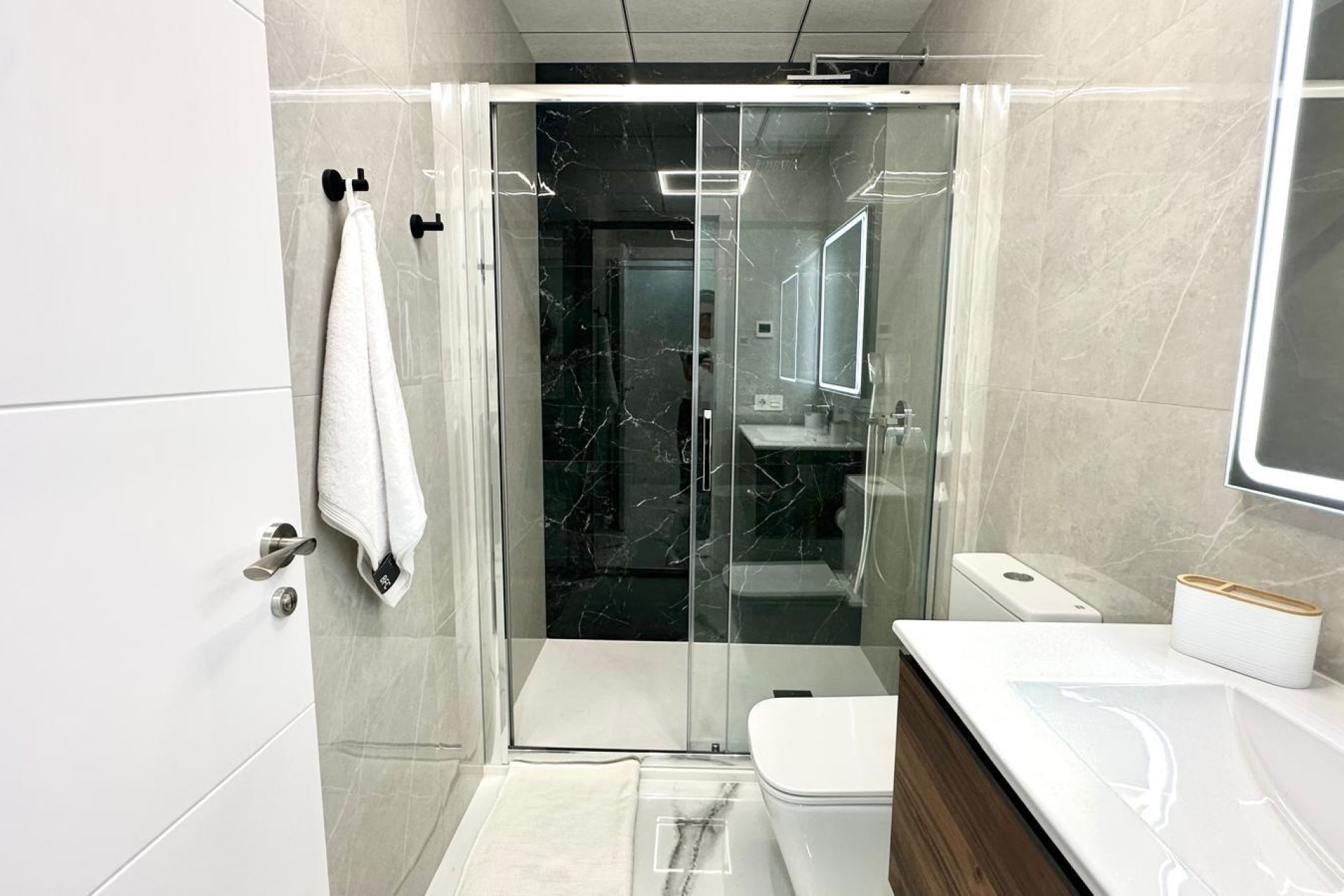 Sprzedaż - Apartament / Mieszkanie -
Torrevieja - Playa del Cura