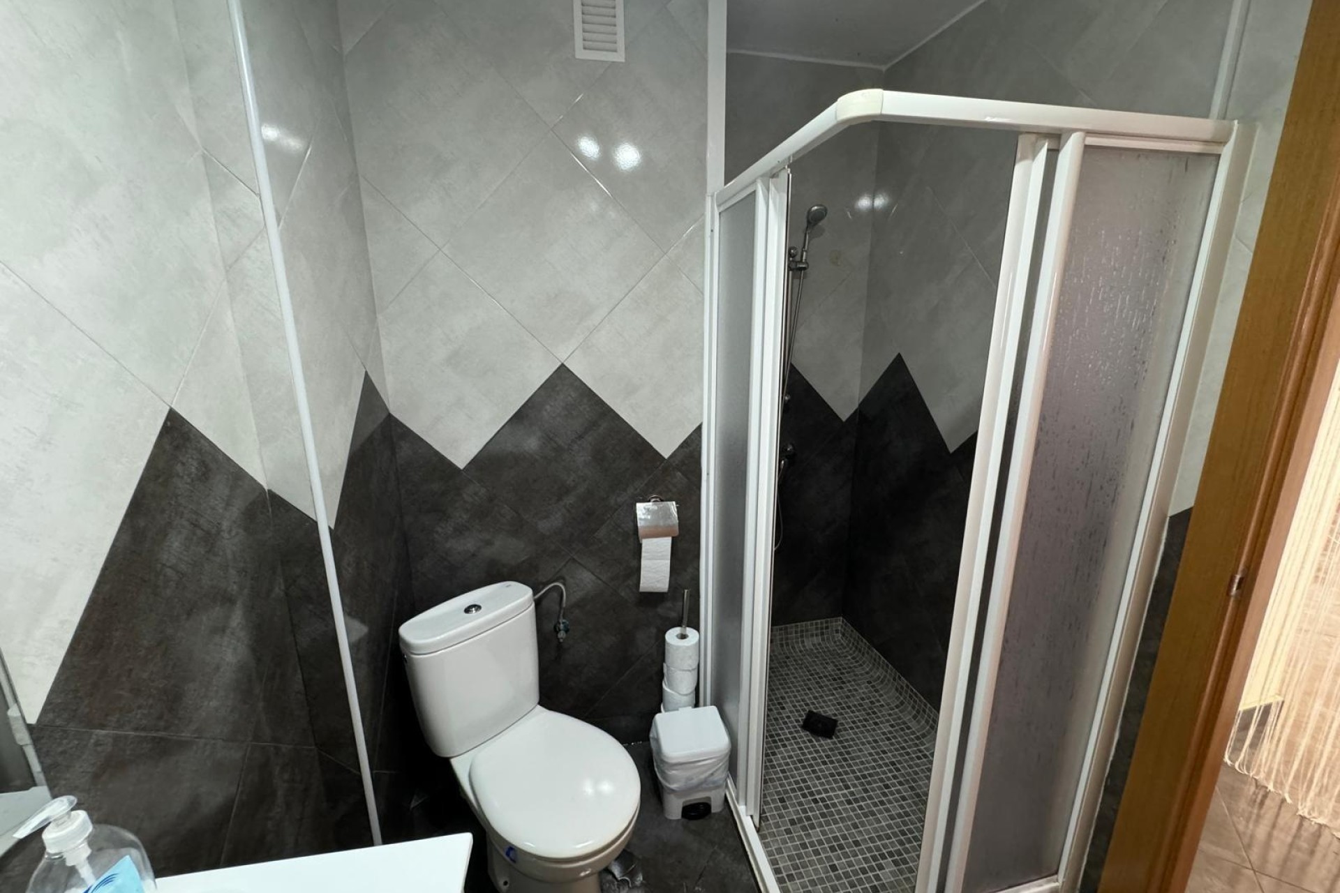 Sprzedaż - Apartament / Mieszkanie -
Torrevieja - Playa del Cura