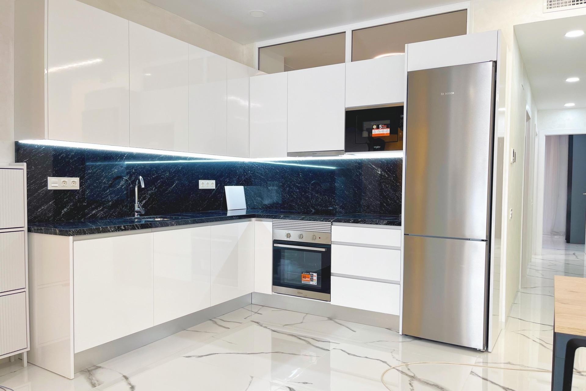 Sprzedaż - Apartament / Mieszkanie -
Torrevieja - Playa del Cura