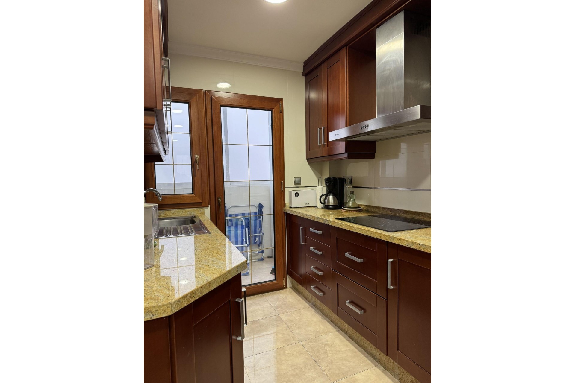 Sprzedaż - Apartament / Mieszkanie -
Torrevieja - Playa del Cura