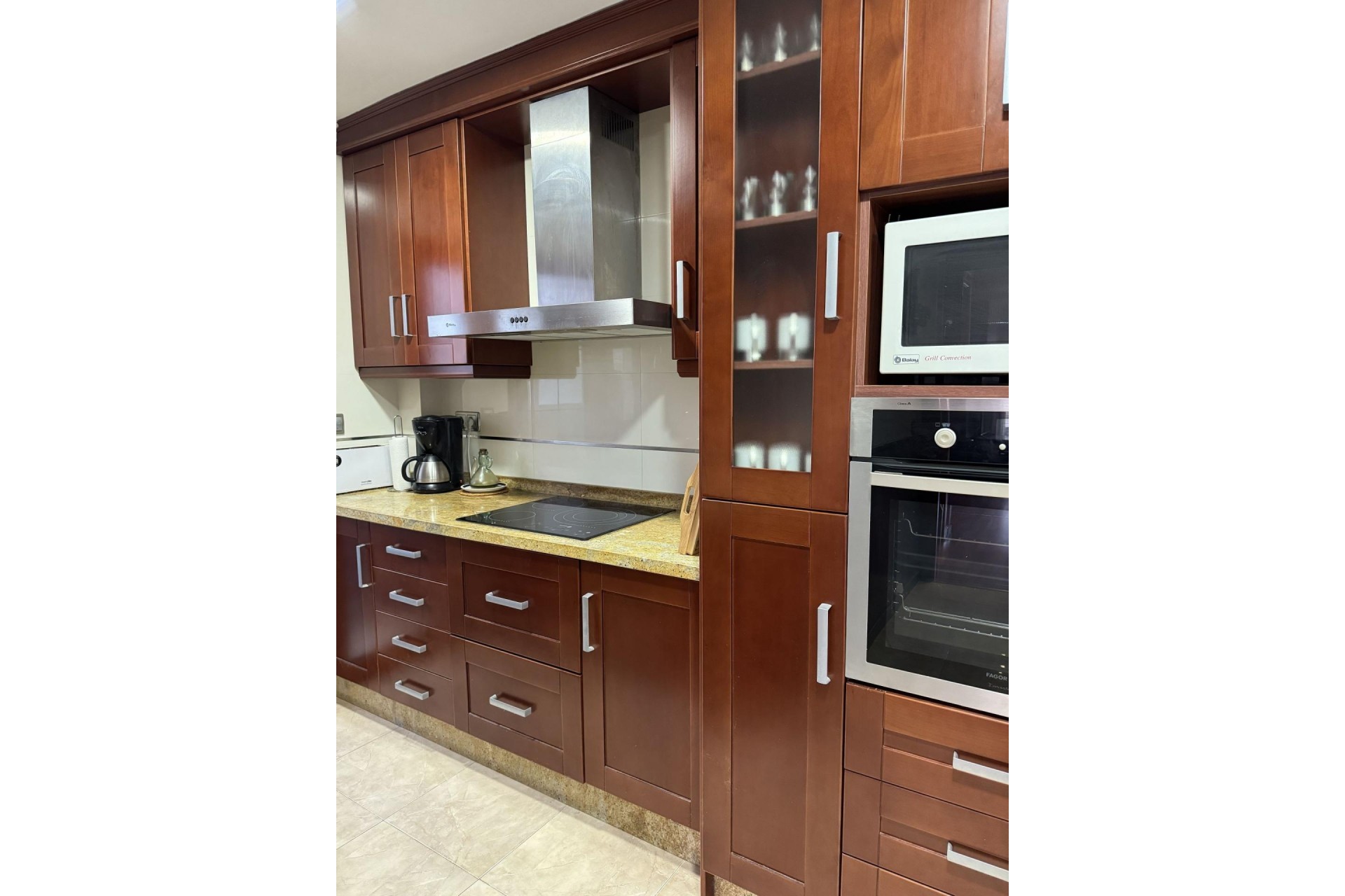 Sprzedaż - Apartament / Mieszkanie -
Torrevieja - Playa del Cura