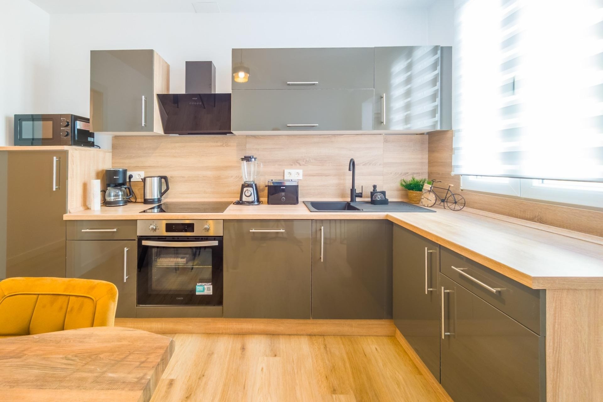 Sprzedaż - Apartament / Mieszkanie -
Torrevieja - Playa del Cura