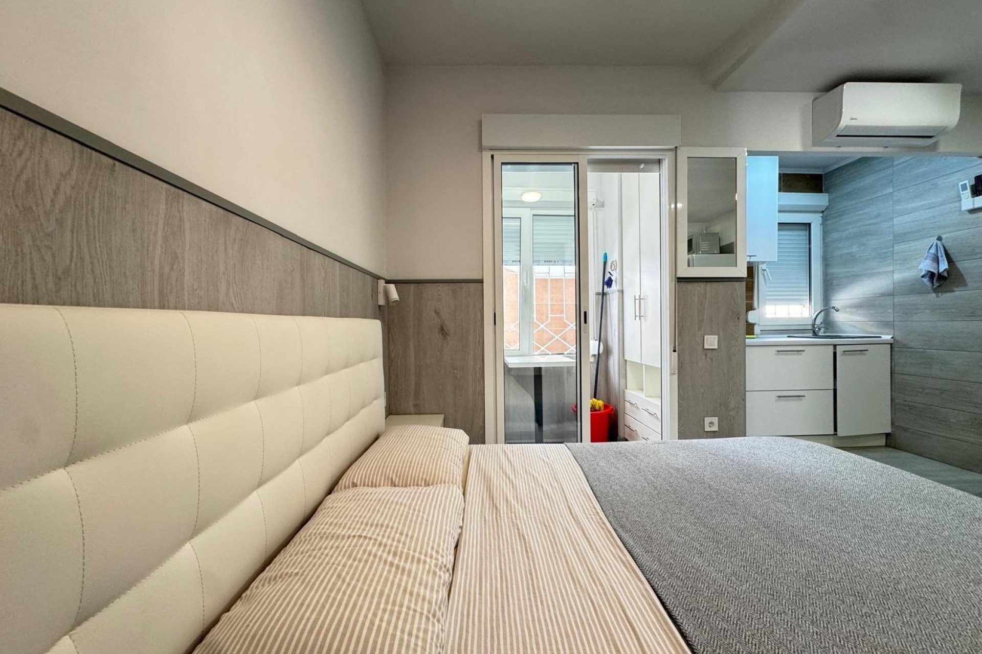 Sprzedaż - Apartament / Mieszkanie -
Torrevieja - Playa del Cura