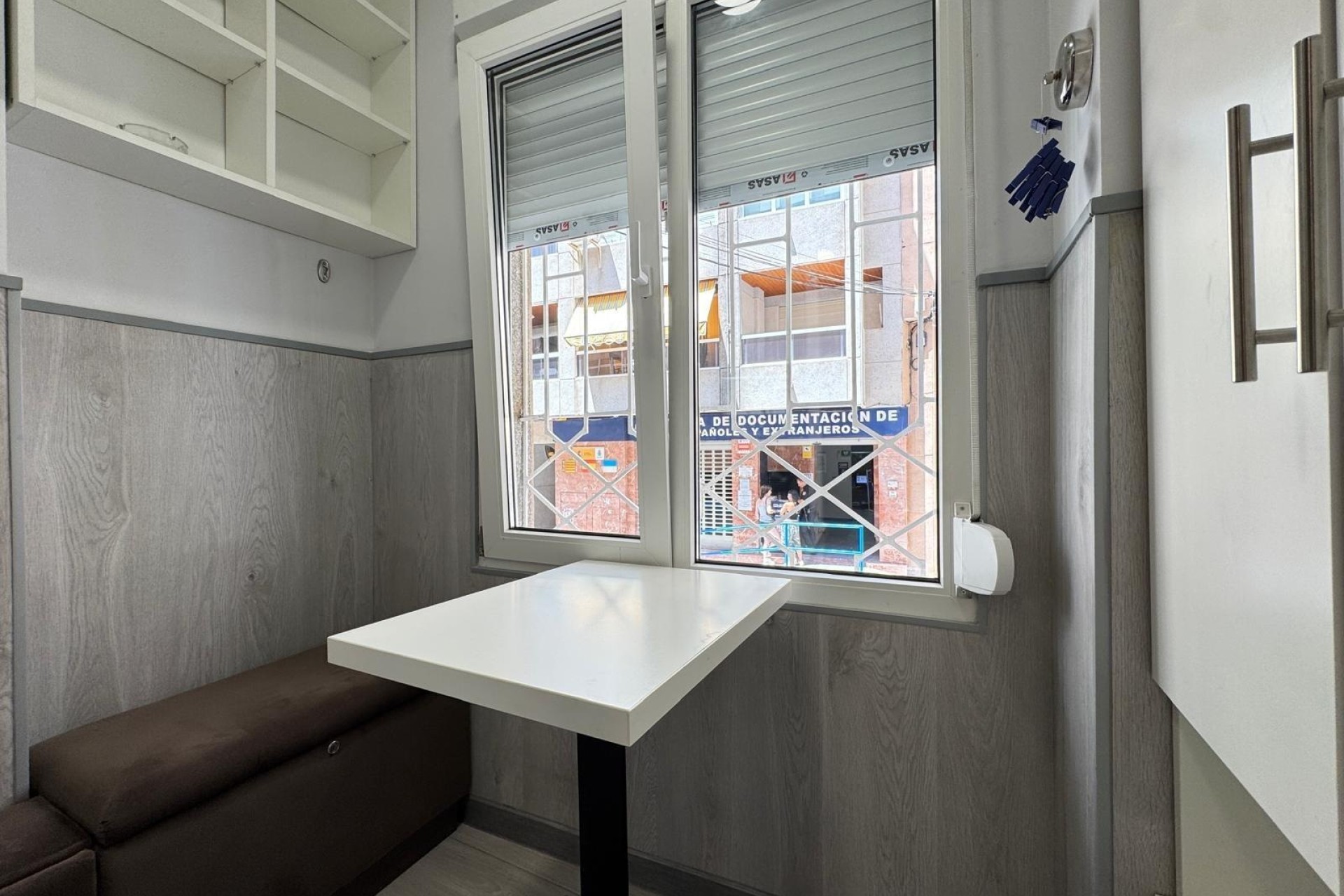 Sprzedaż - Apartament / Mieszkanie -
Torrevieja - Playa del Cura