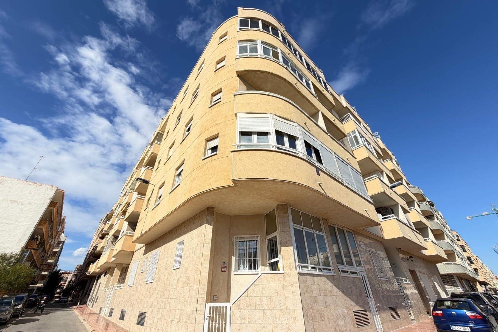 Sprzedaż - Apartament / Mieszkanie -
Torrevieja - Playa del Cura