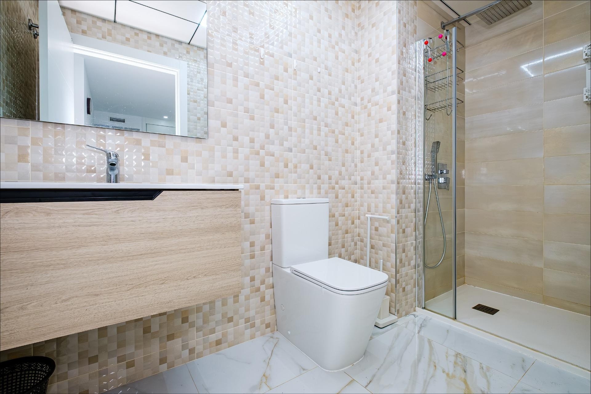 Sprzedaż - Apartament / Mieszkanie -
Torrevieja - Playa del Cura