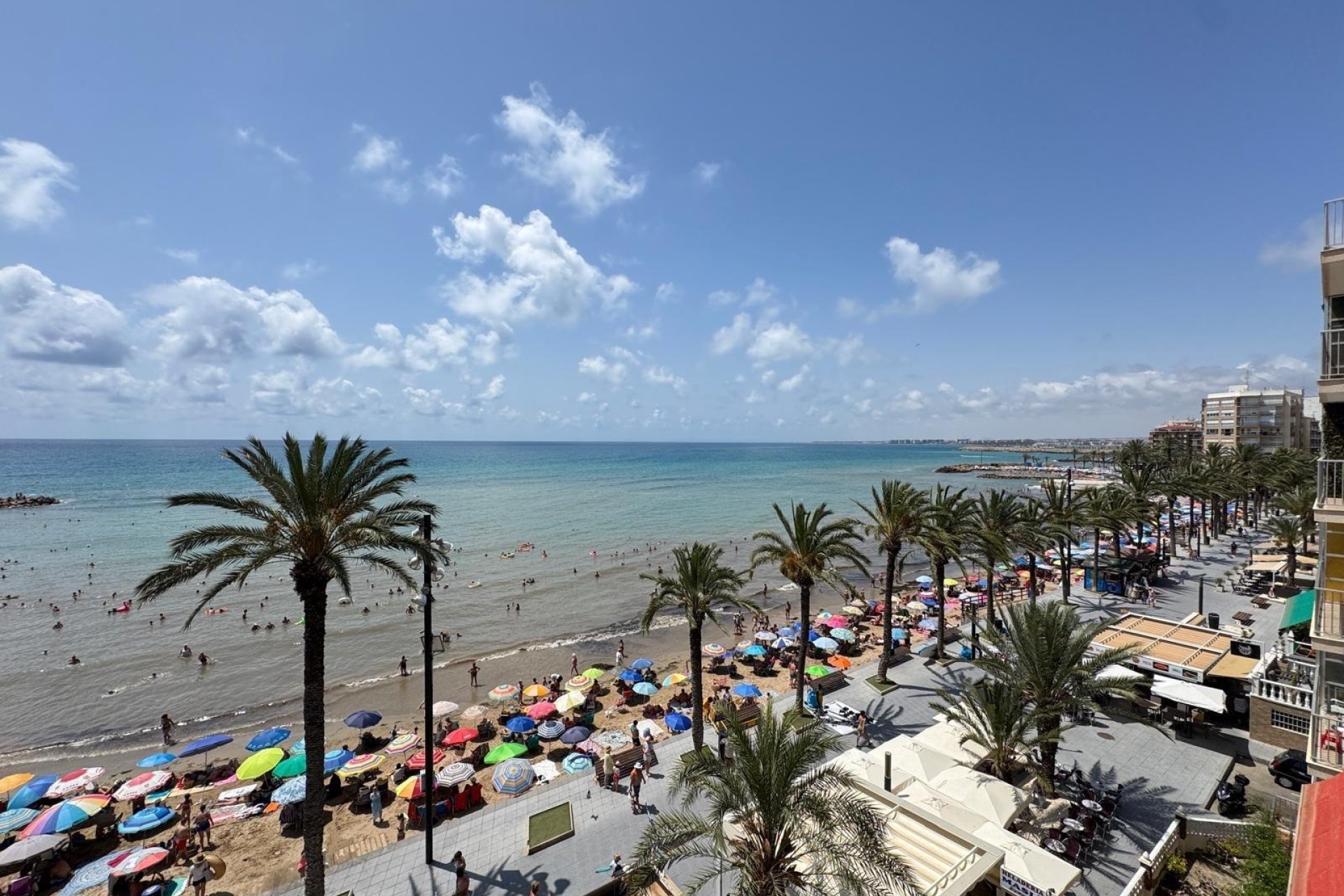 Sprzedaż - Apartament / Mieszkanie -
Torrevieja - Playa del Cura