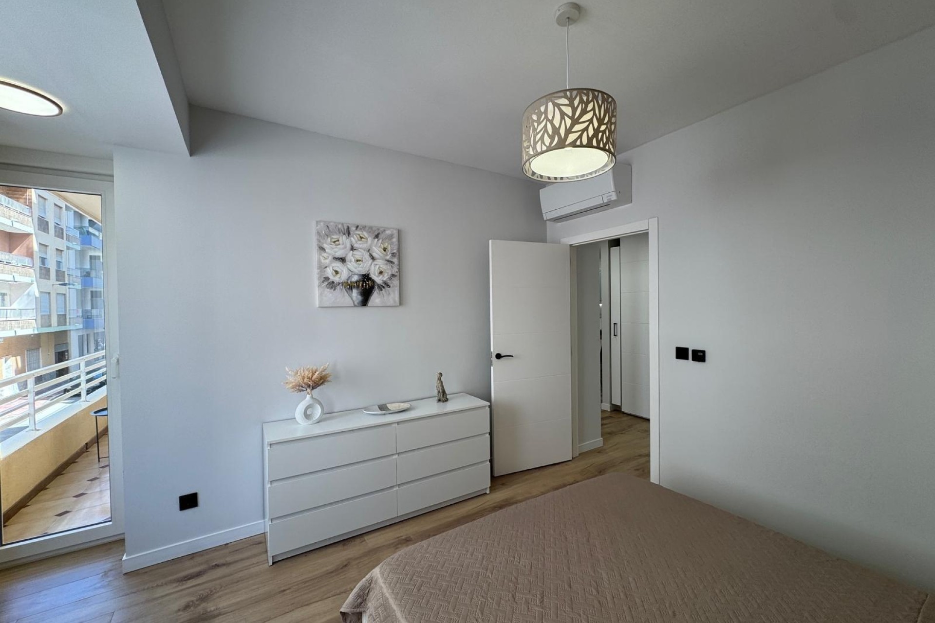 Sprzedaż - Apartament / Mieszkanie -
Torrevieja - Playa del Cura