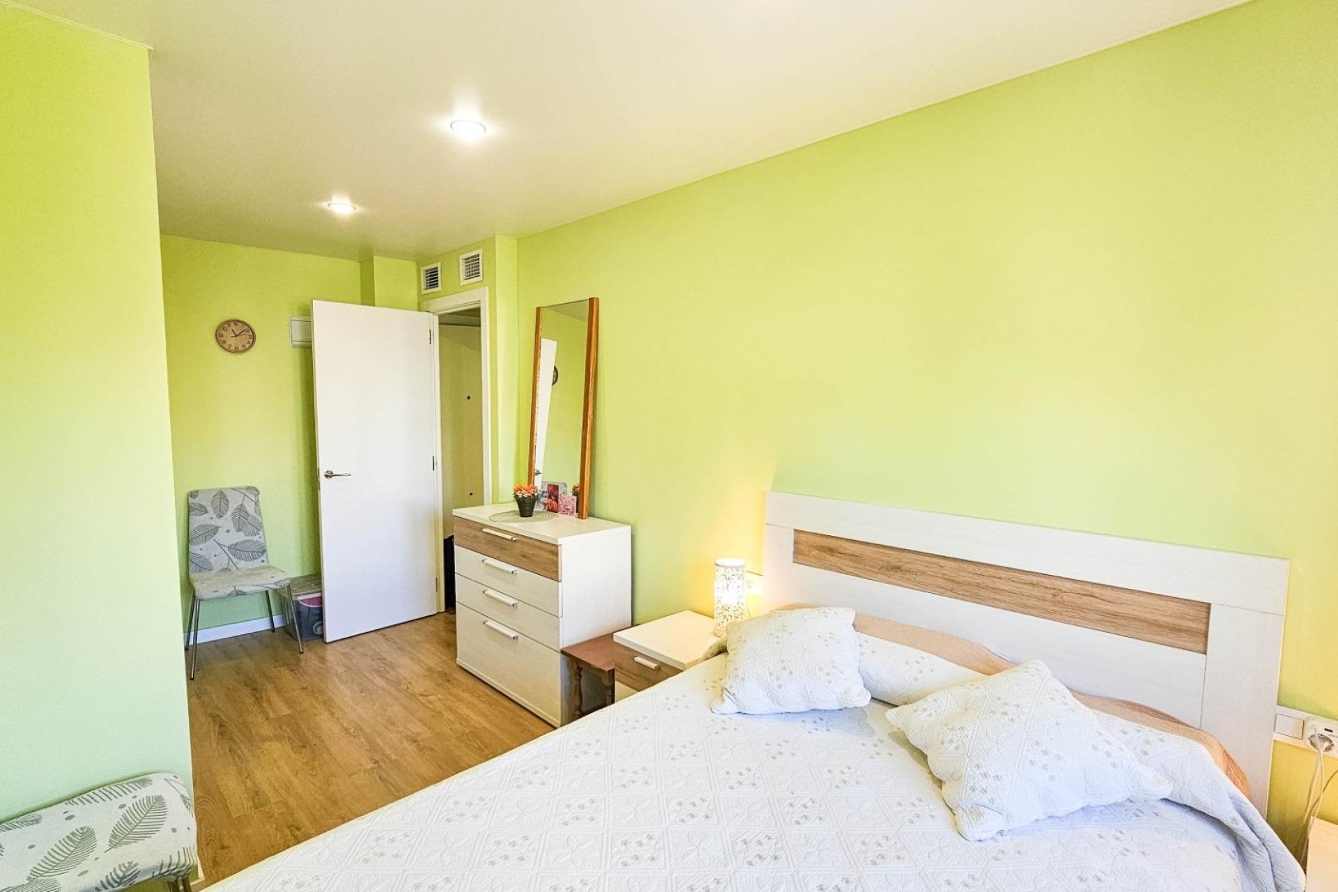 Sprzedaż - Apartament / Mieszkanie -
Torrevieja - Playa del Cura