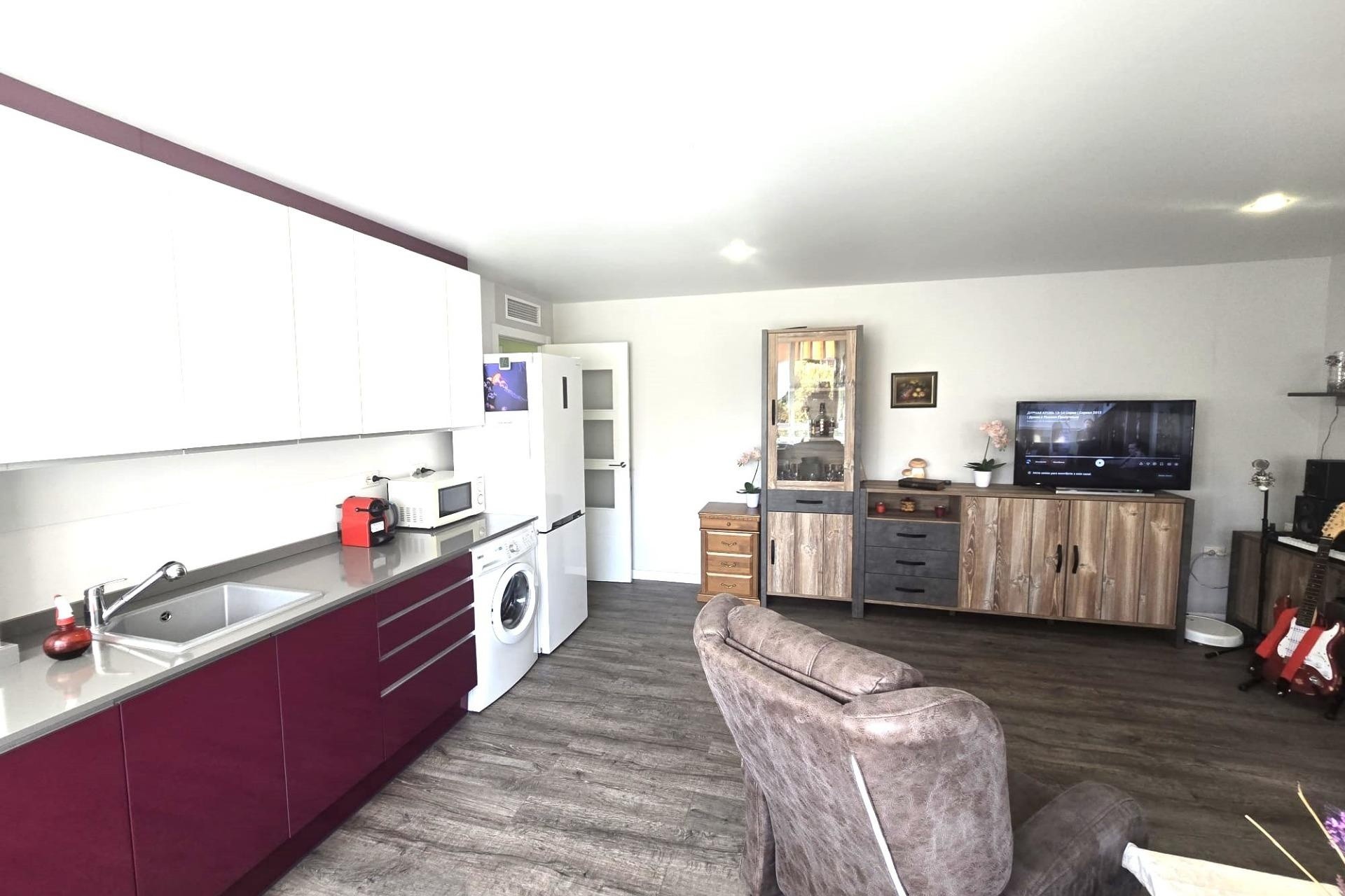 Sprzedaż - Apartament / Mieszkanie -
Torrevieja - Playa del Cura