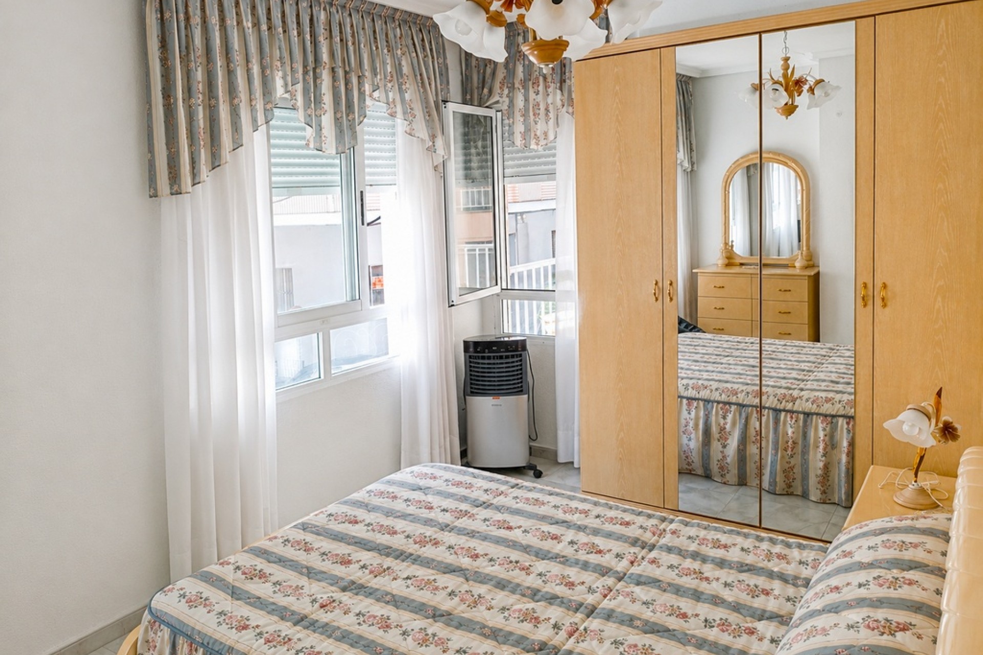 Sprzedaż - Apartament / Mieszkanie -
Torrevieja - Playa del Cura