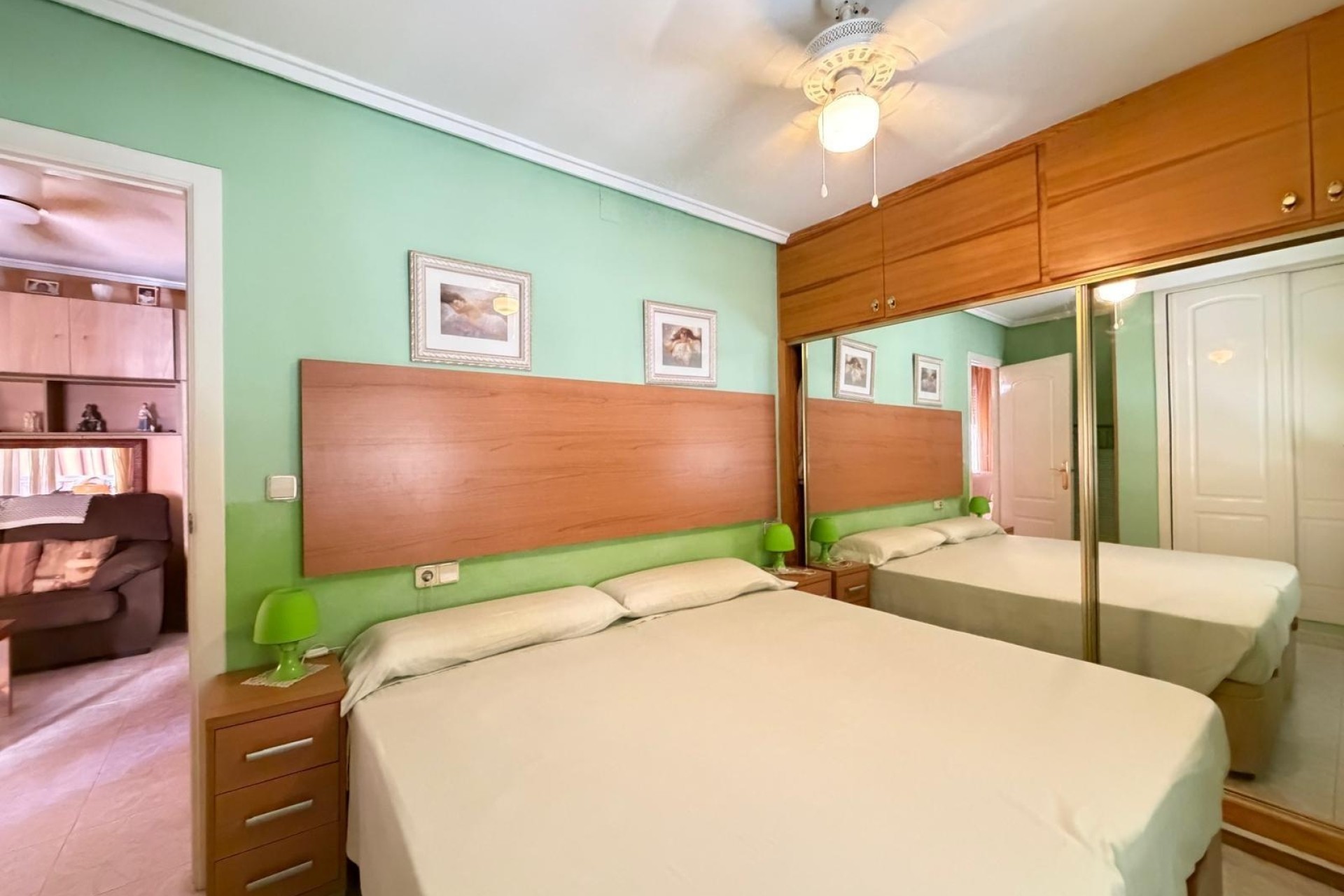 Sprzedaż - Apartament / Mieszkanie -
Torrevieja - Playa del Cura