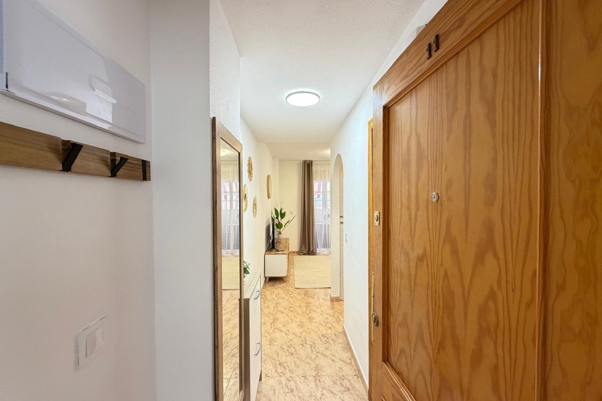 Sprzedaż - Apartament / Mieszkanie -
Torrevieja - Playa del Cura