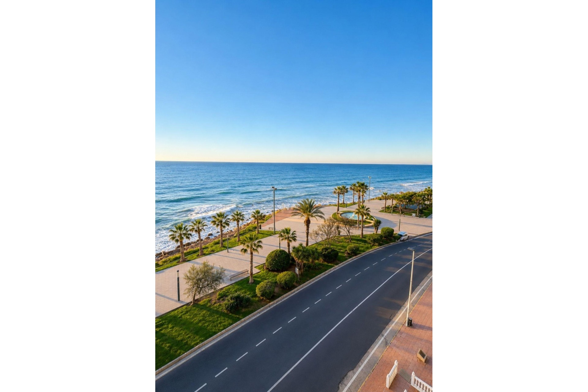 Sprzedaż - Apartament / Mieszkanie -
Torrevieja - Playa del Cura