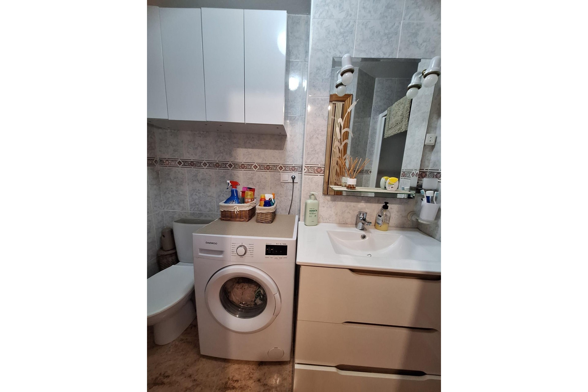 Sprzedaż - Apartament / Mieszkanie -
Torrevieja - Playa del Cura