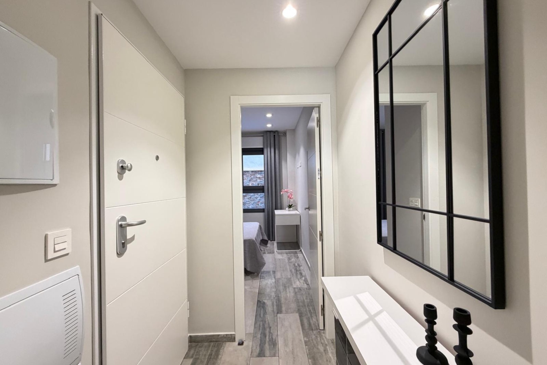 Sprzedaż - Apartament / Mieszkanie -
Torrevieja - Playa del Cura