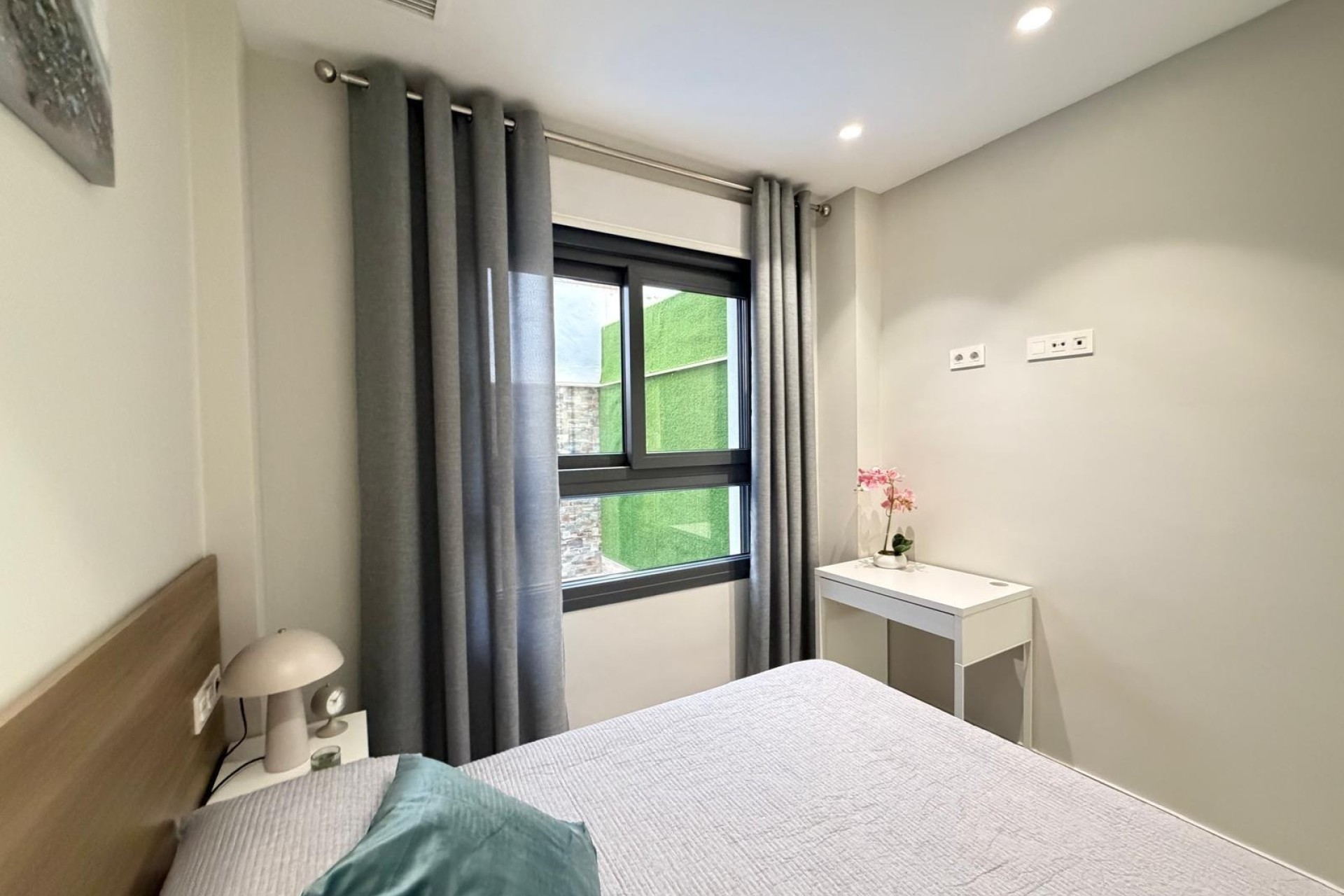 Sprzedaż - Apartament / Mieszkanie -
Torrevieja - Playa del Cura