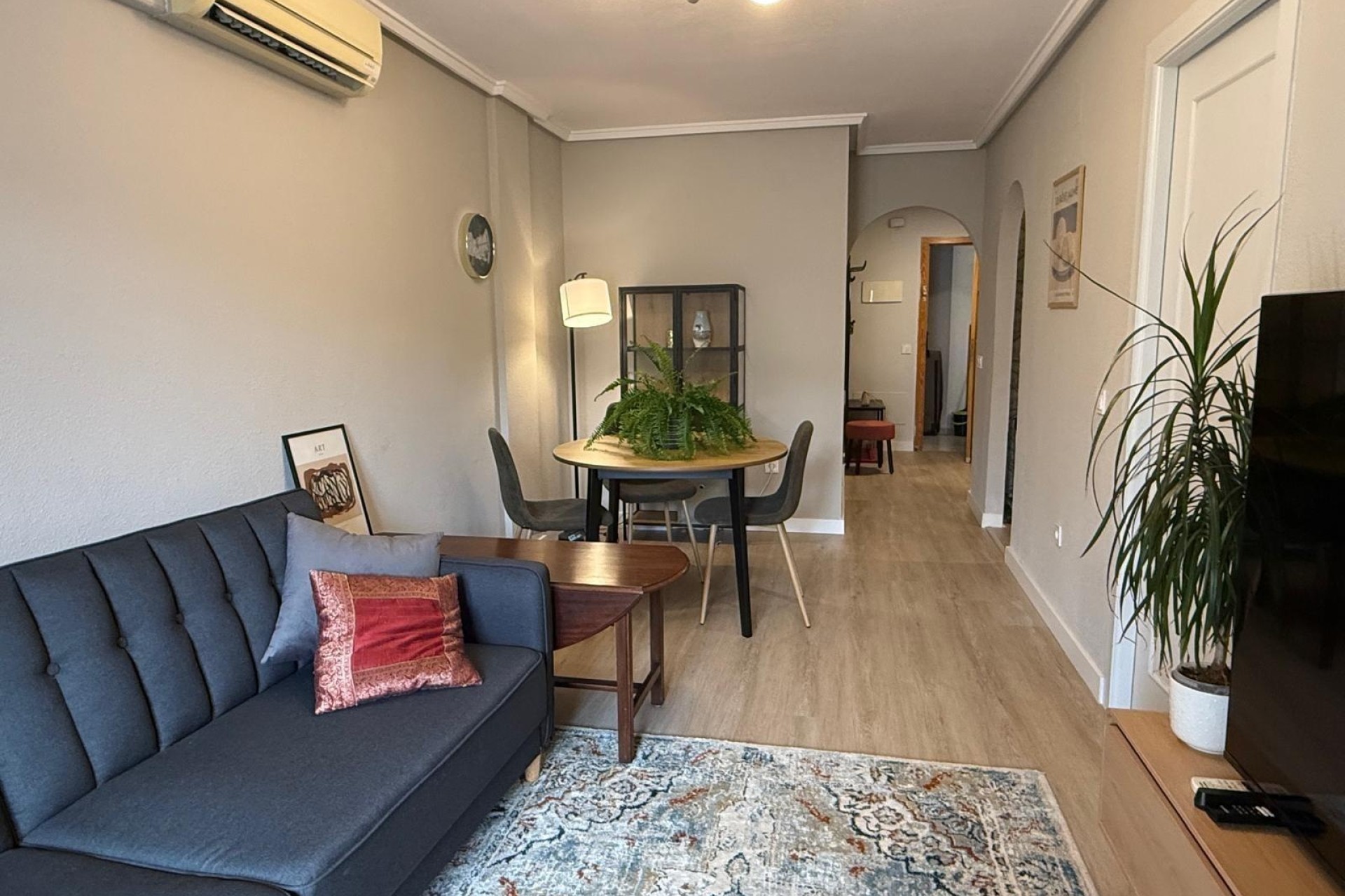 Sprzedaż - Apartament / Mieszkanie -
Torrevieja - Playa del Cura