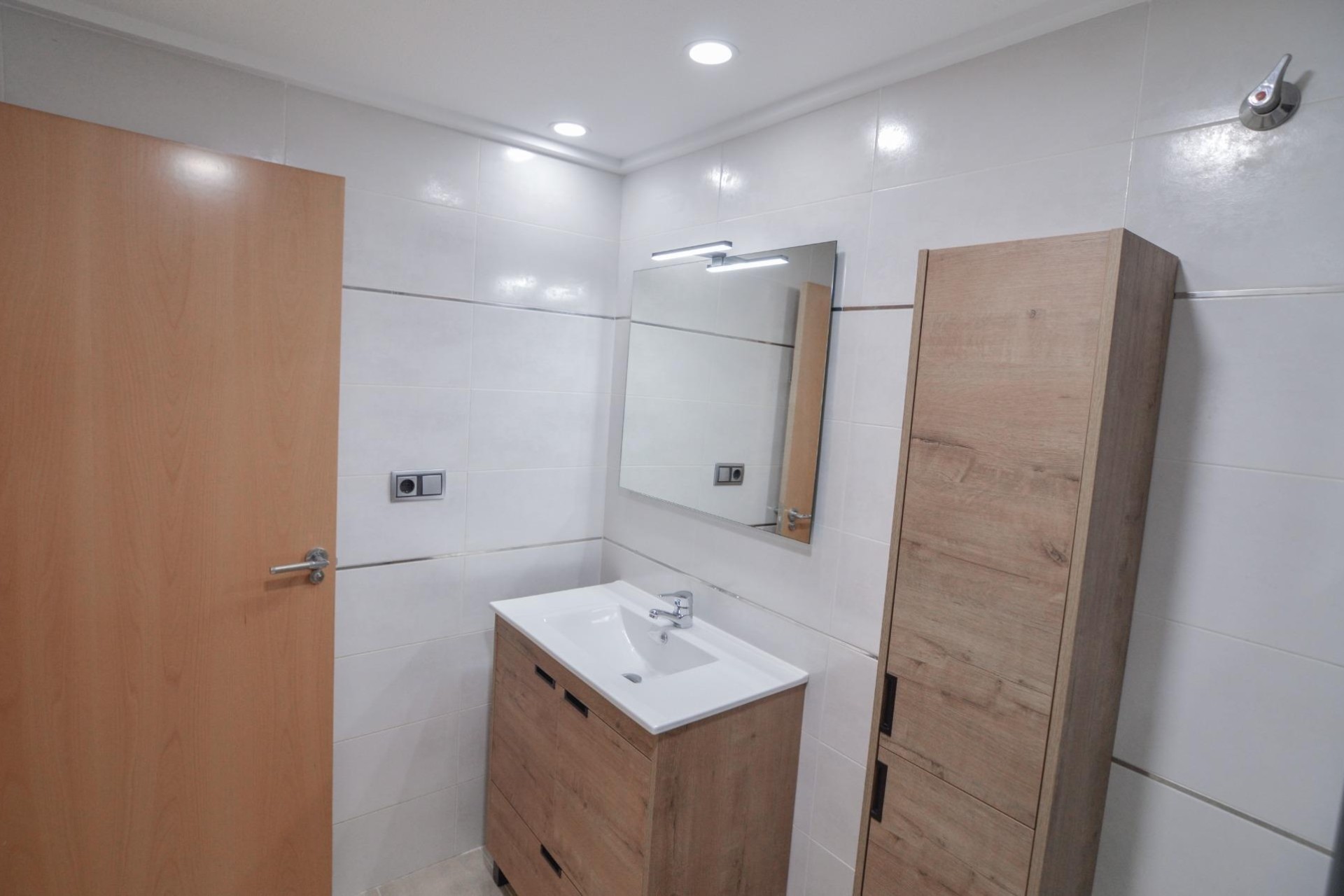 Sprzedaż - Apartament / Mieszkanie -
Torrevieja - Playa del Cura