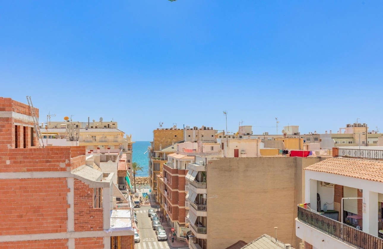 Sprzedaż - Apartament / Mieszkanie -
Torrevieja - Playa del Cura