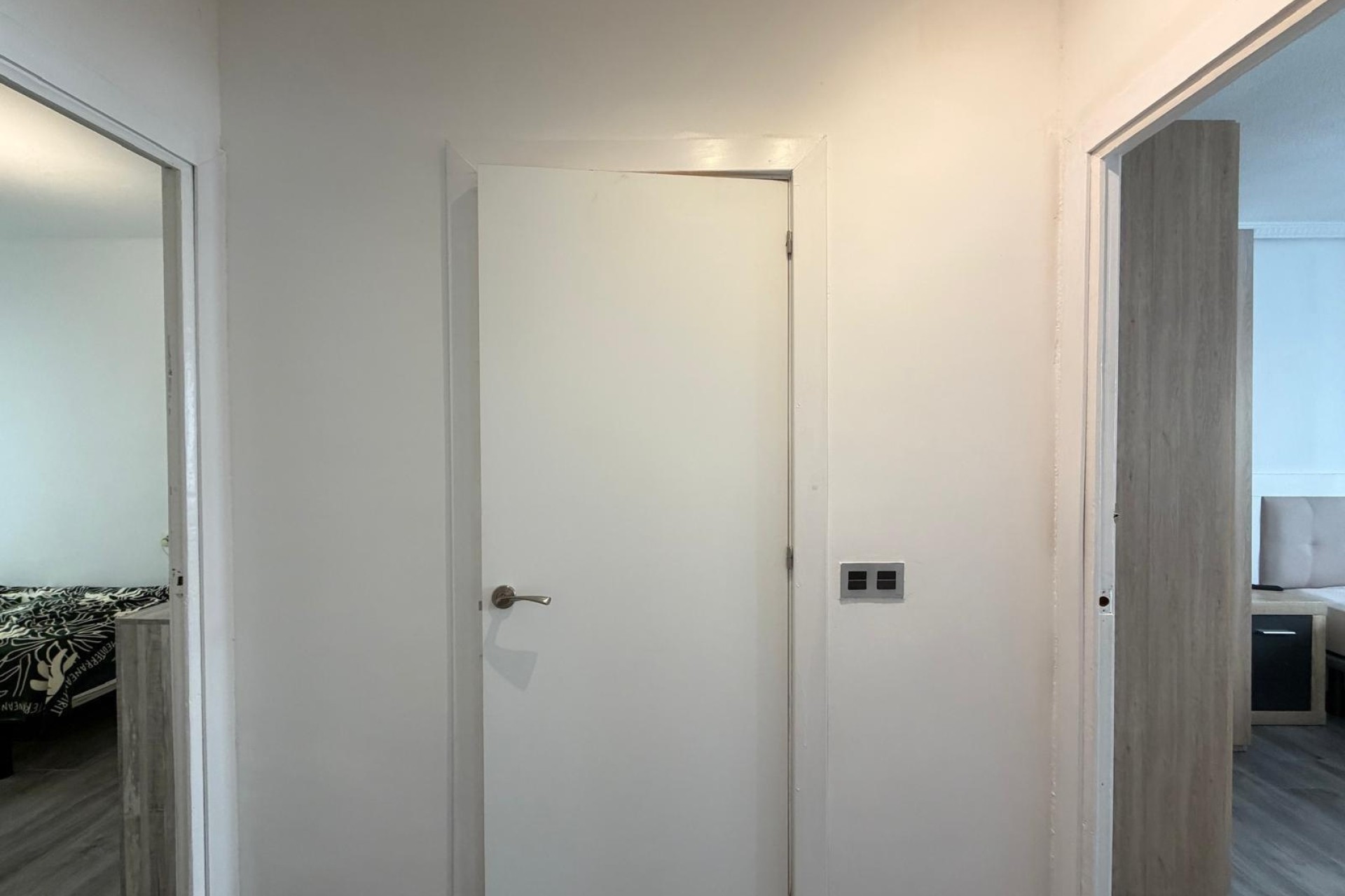 Sprzedaż - Apartament / Mieszkanie -
Torrevieja - Playa del Cura