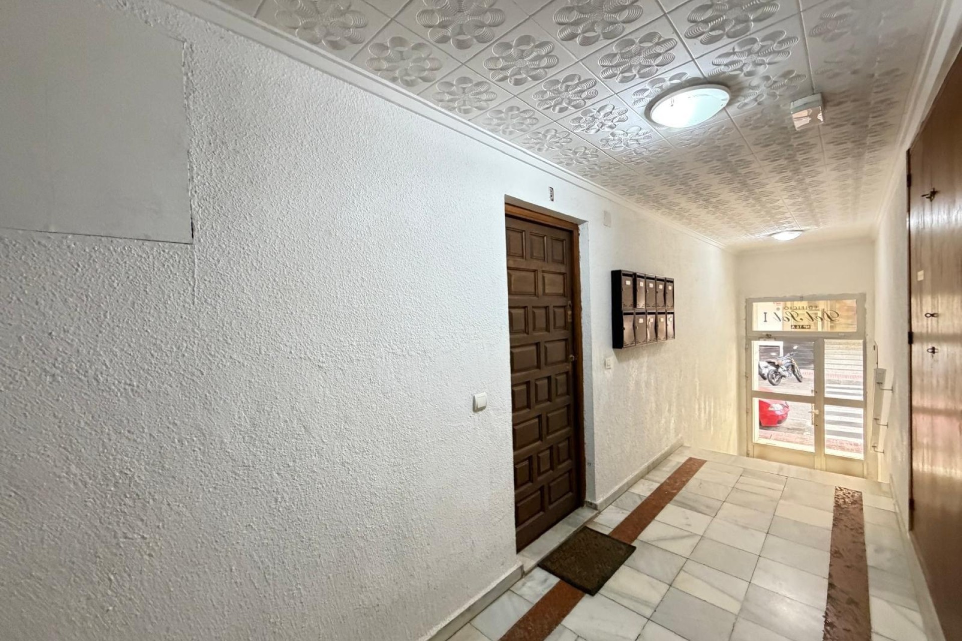 Sprzedaż - Apartament / Mieszkanie -
Torrevieja - Playa del Cura