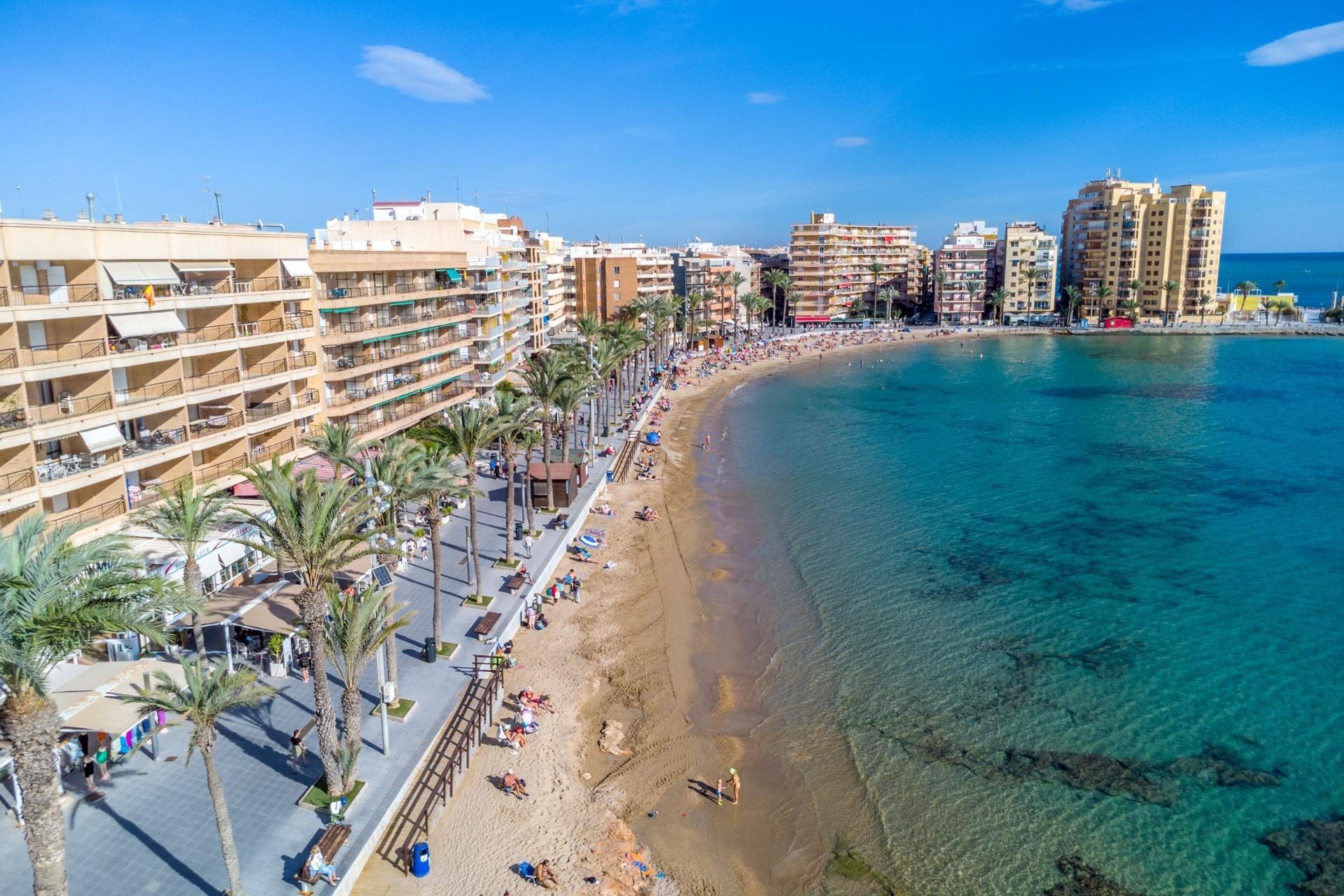 Sprzedaż - Apartament / Mieszkanie -
Torrevieja - Playa del Cura