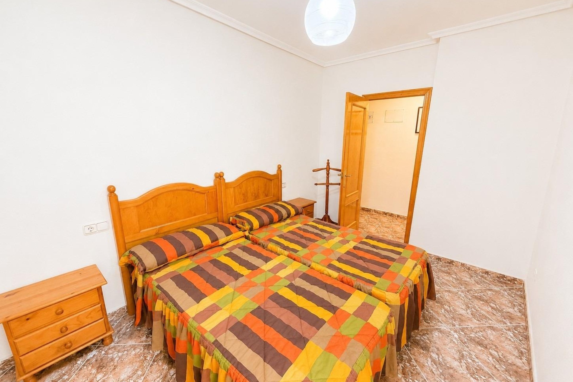 Sprzedaż - Apartament / Mieszkanie -
Torrevieja - Playa del Cura