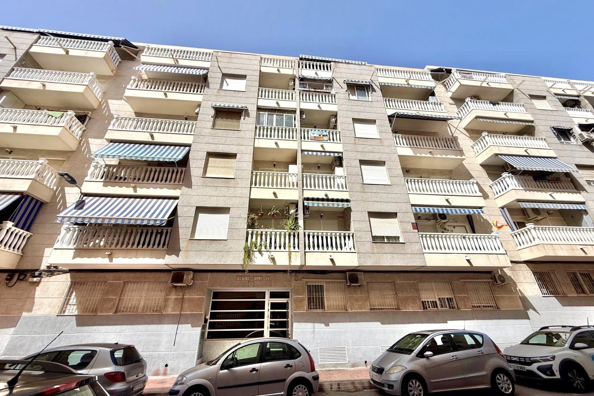 Sprzedaż - Apartament / Mieszkanie -
Torrevieja - Playa del Cura