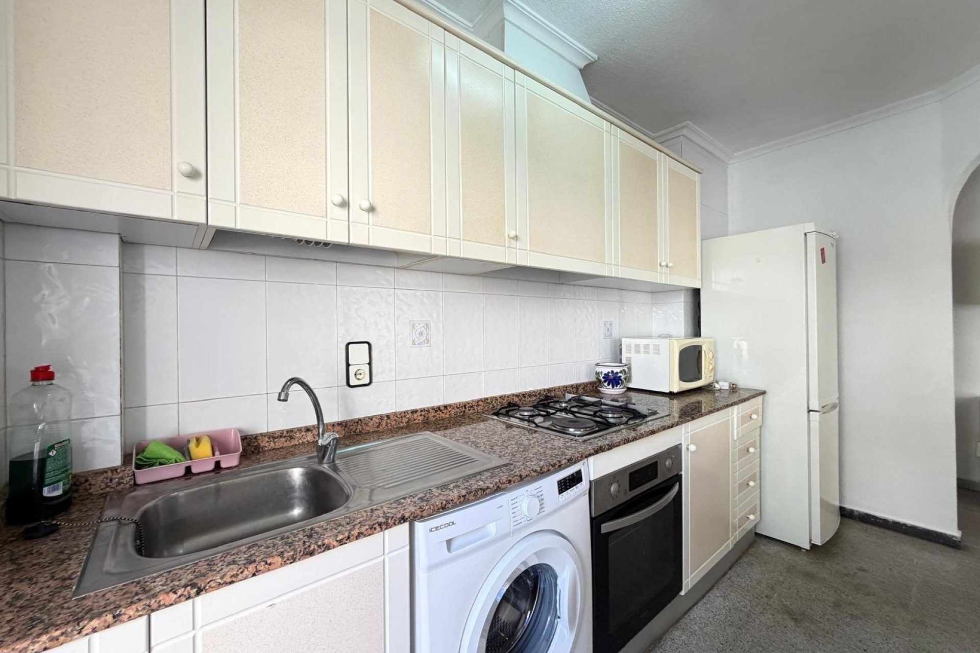 Sprzedaż - Apartament / Mieszkanie -
Torrevieja - Playa del Cura