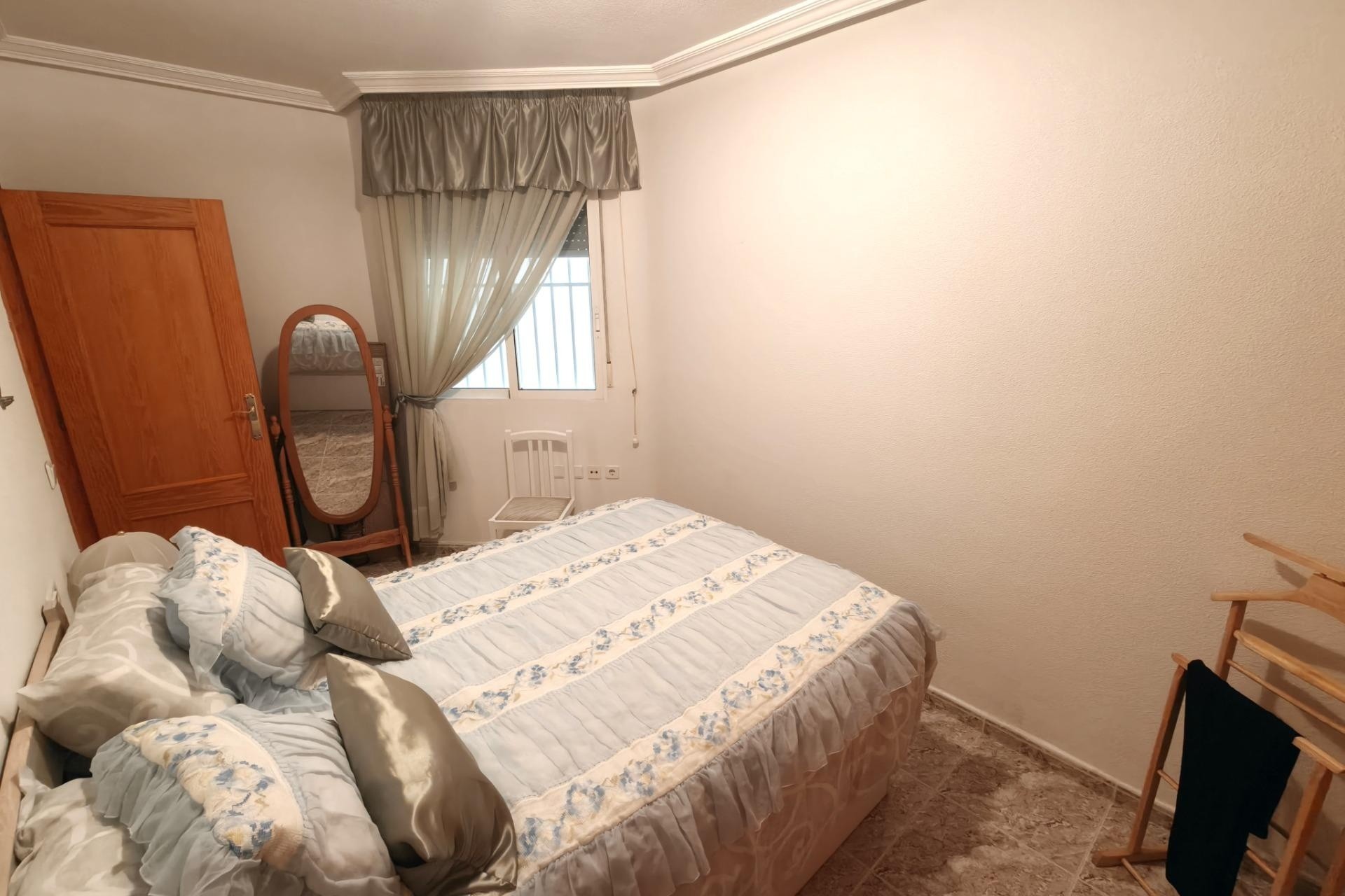Sprzedaż - Apartament / Mieszkanie -
Torrevieja - Playa del Cura