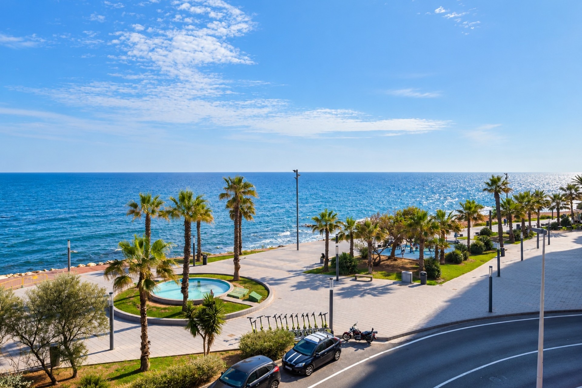Sprzedaż - Apartament / Mieszkanie -
Torrevieja - Playa del Cura