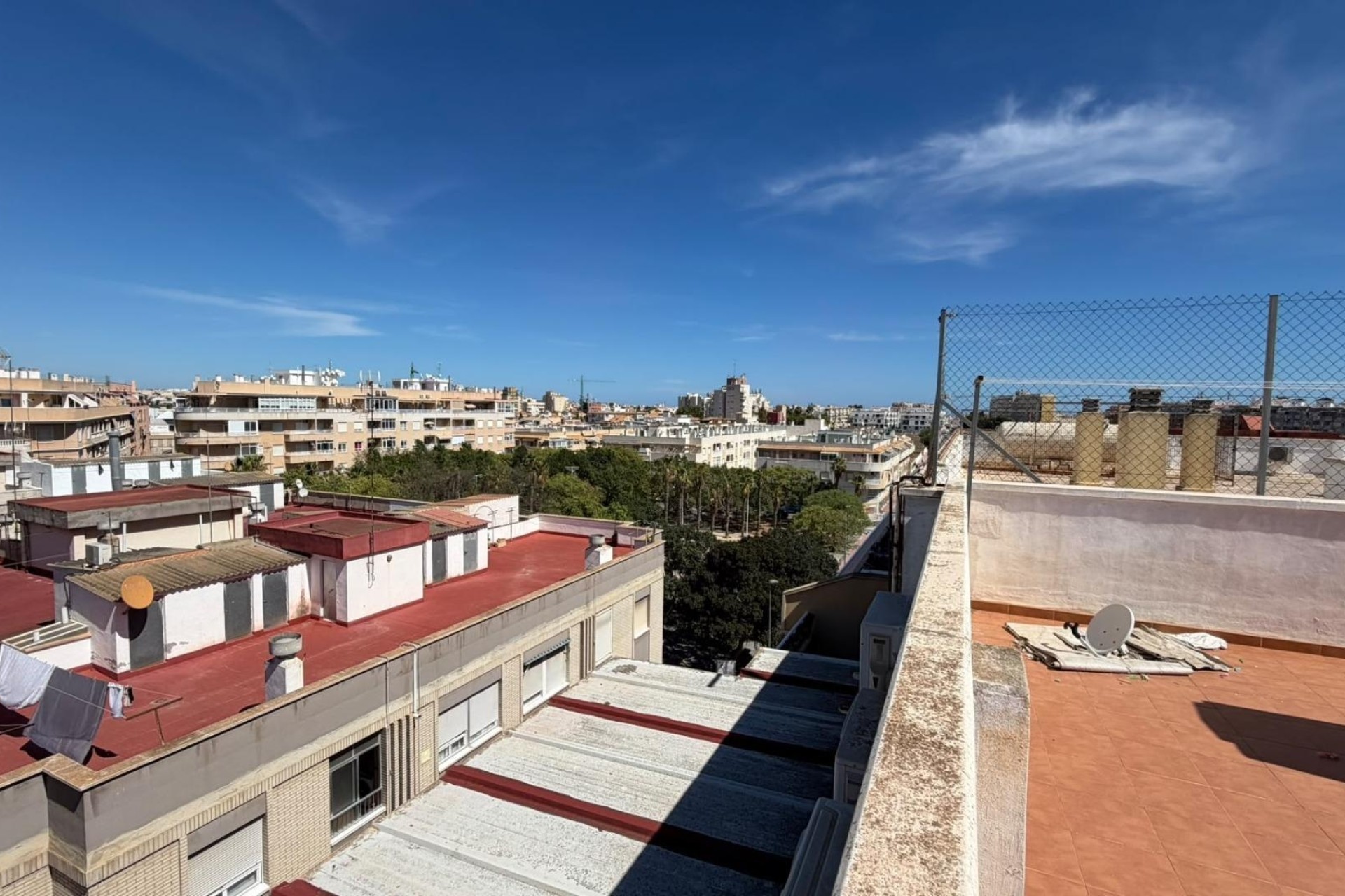 Sprzedaż - Apartament / Mieszkanie -
Torrevieja - Playa del Cura