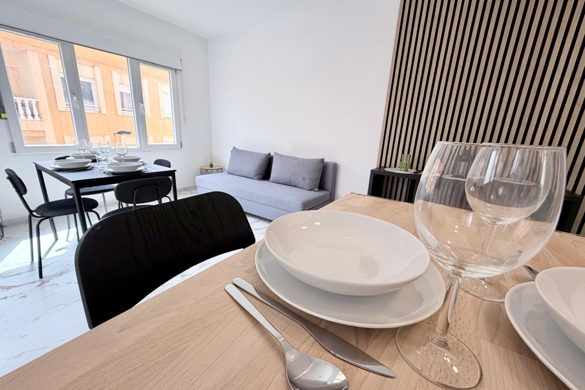 Sprzedaż - Apartament / Mieszkanie -
Torrevieja - Playa del Cura