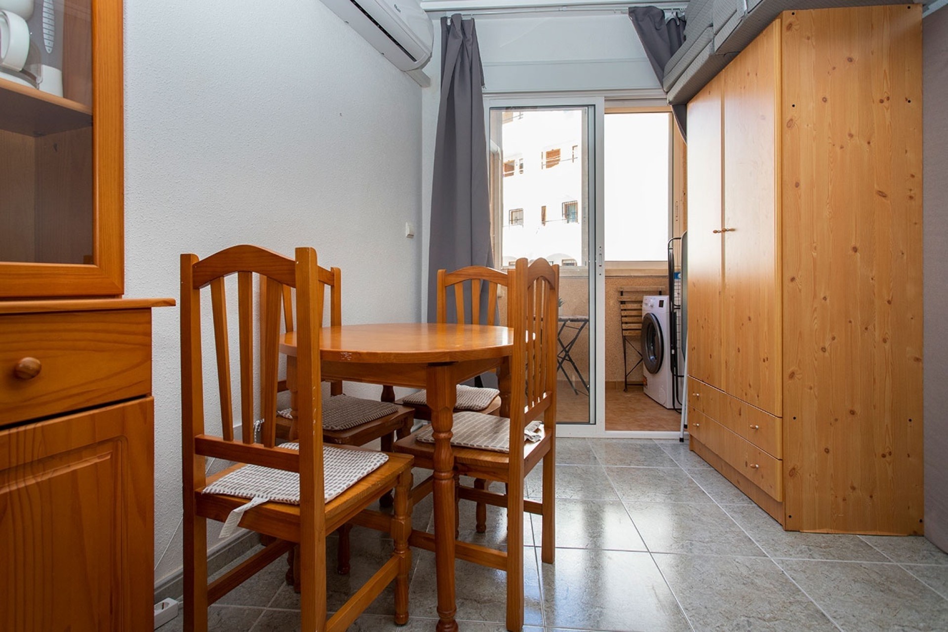 Sprzedaż - Apartament / Mieszkanie -
Torrevieja - Playa Los Locos