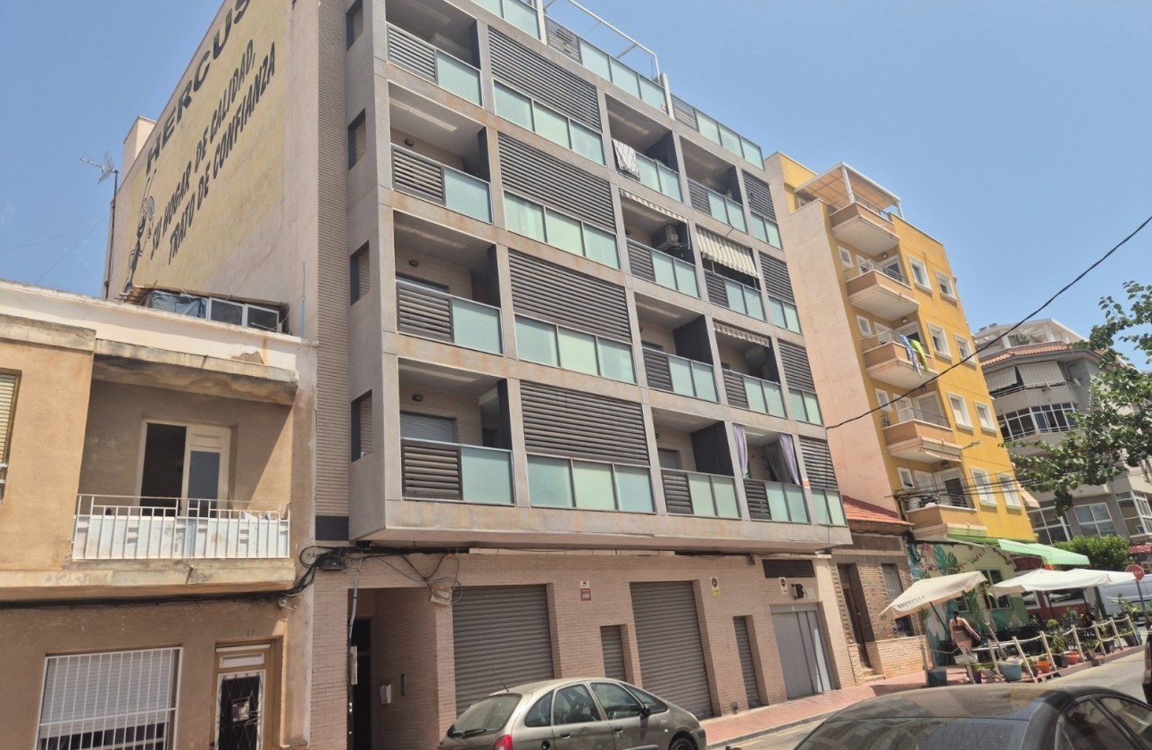 Sprzedaż - Apartament / Mieszkanie -
Torrevieja - Puerto Deportivo Marina Salinas