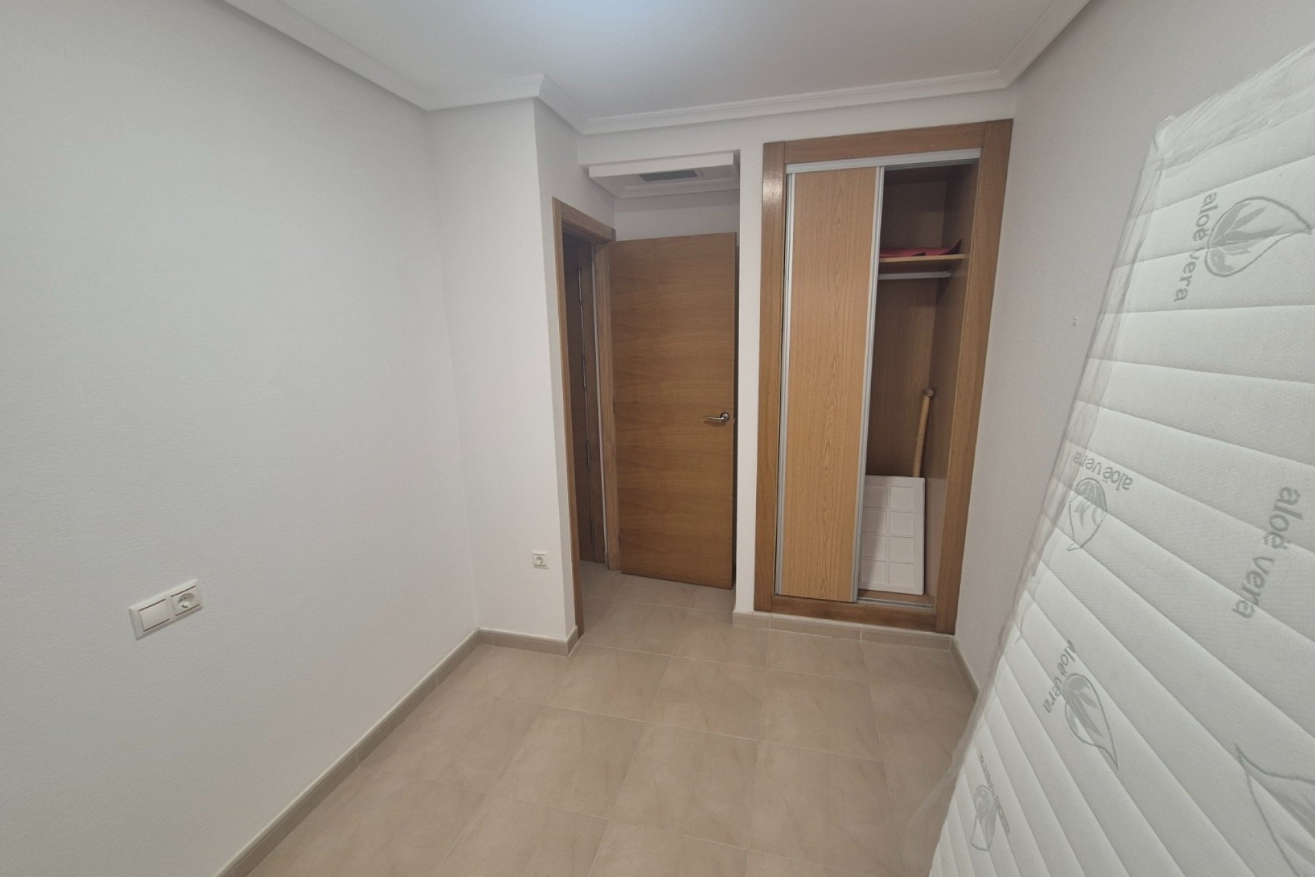 Sprzedaż - Apartament / Mieszkanie -
Torrevieja - Puerto Deportivo Marina Salinas