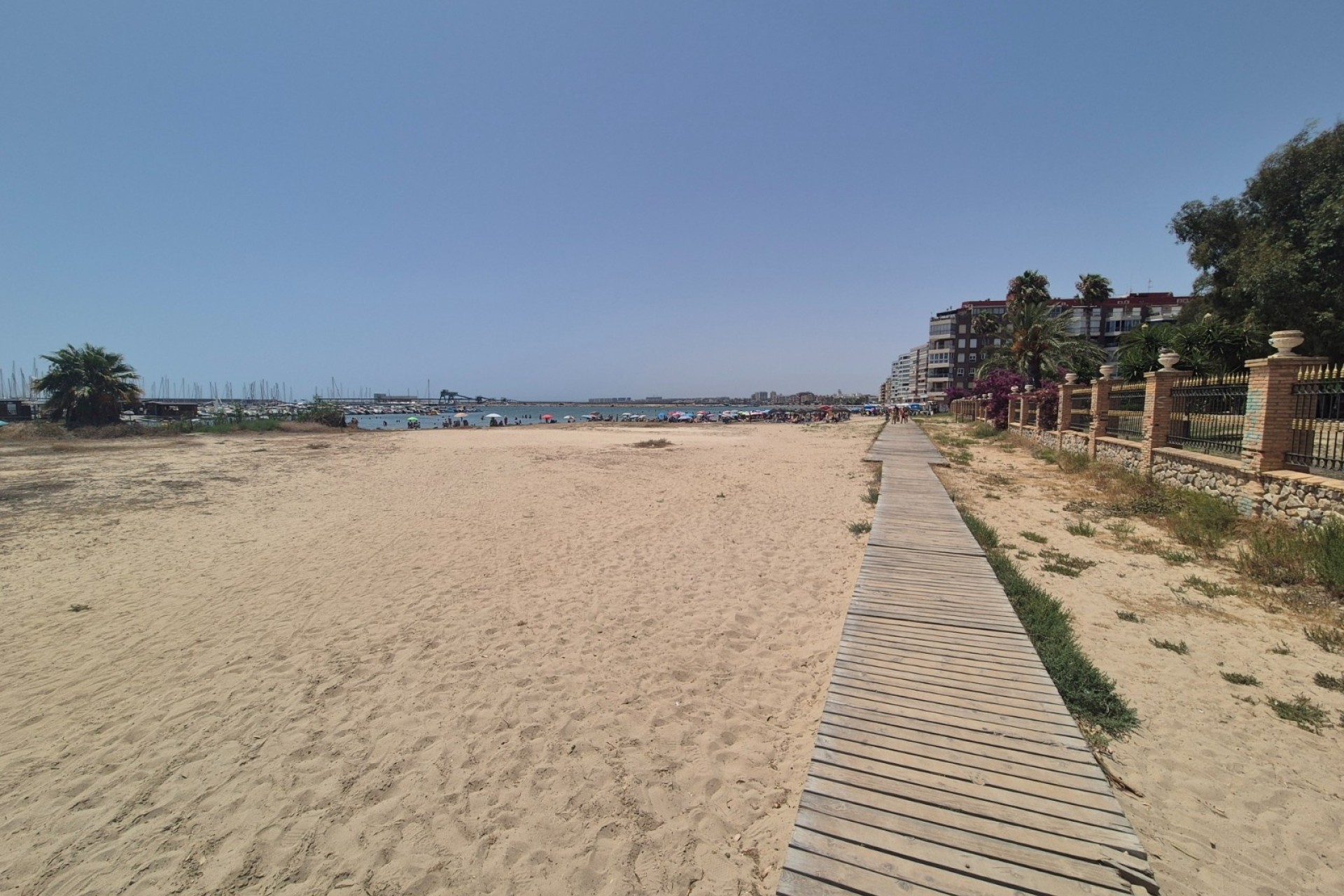 Sprzedaż - Apartament / Mieszkanie -
Torrevieja - Puerto Deportivo Marina Salinas