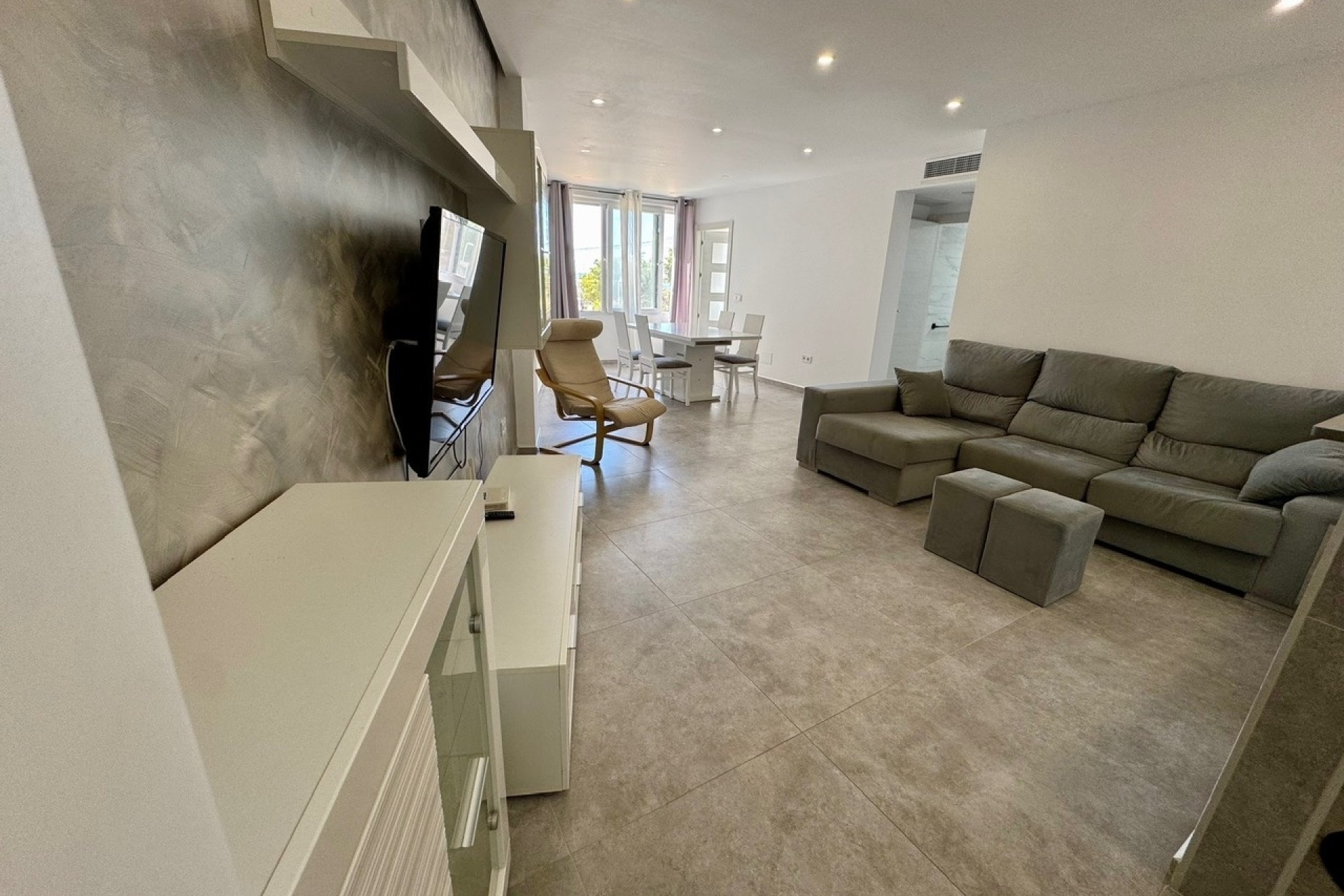 Sprzedaż - Apartament / Mieszkanie -
Torrevieja - Puerto Deportivo