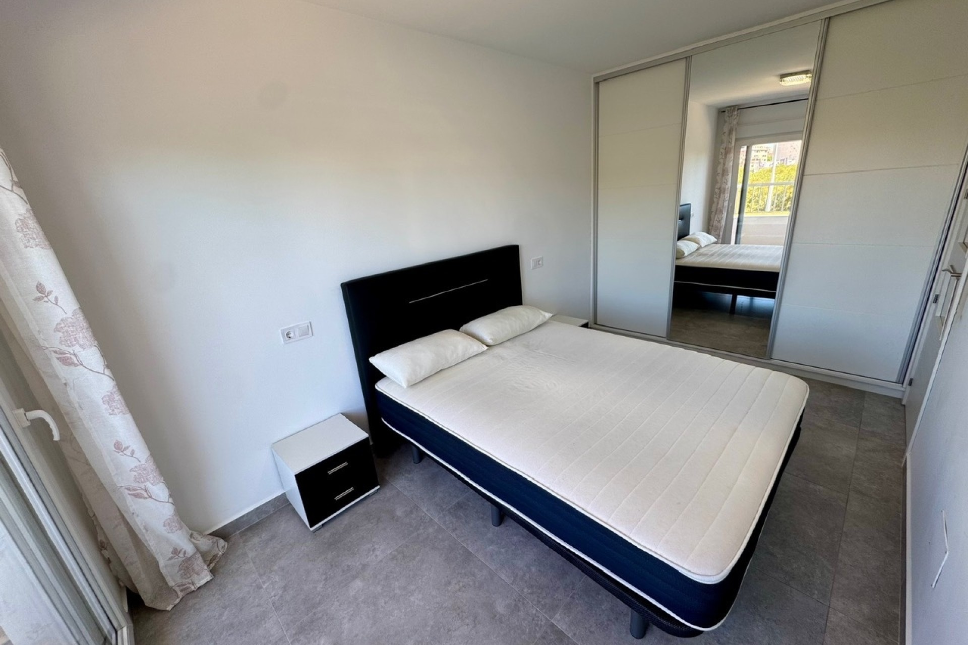 Sprzedaż - Apartament / Mieszkanie -
Torrevieja - Puerto Deportivo