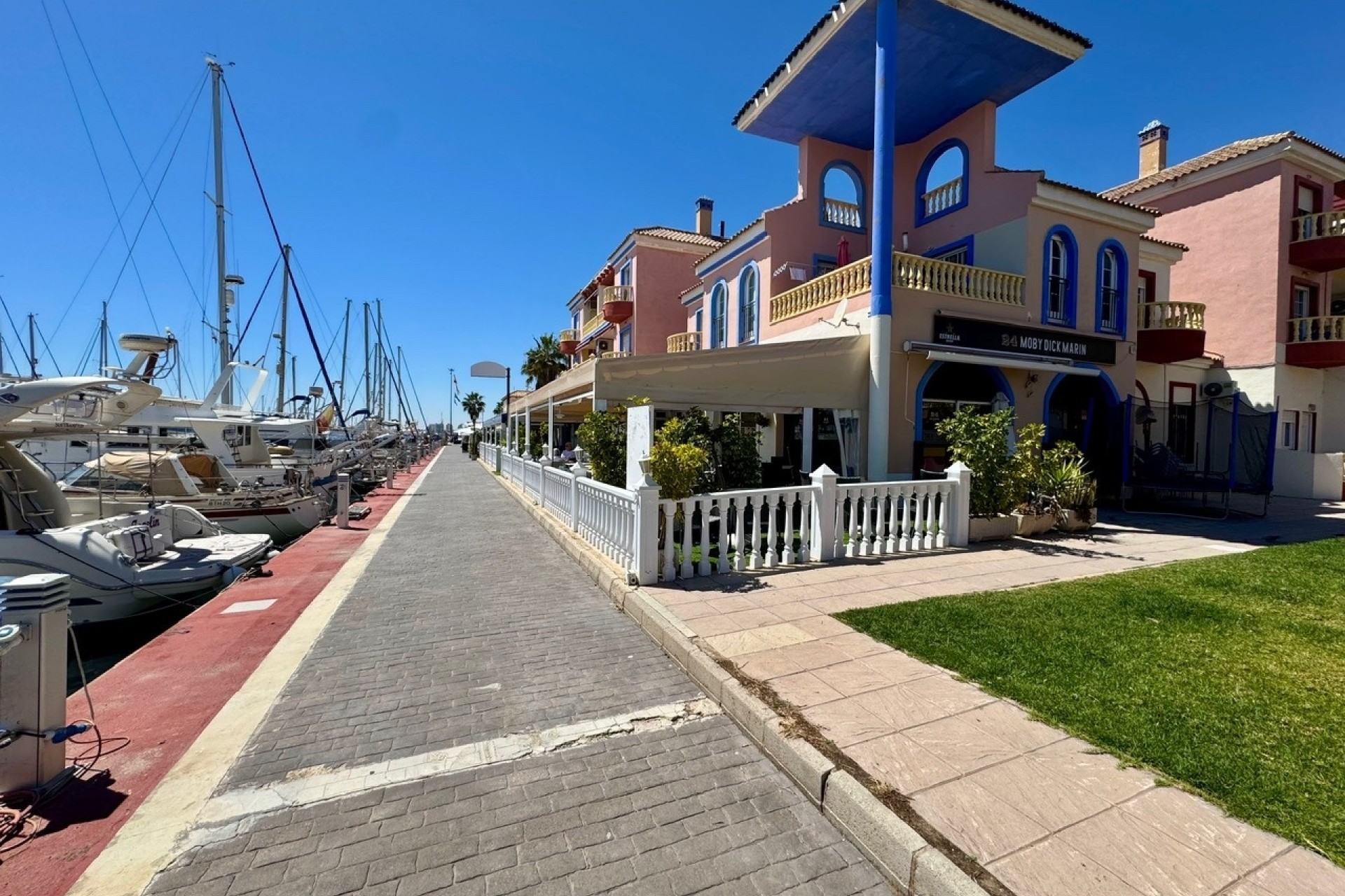 Sprzedaż - Apartament / Mieszkanie -
Torrevieja - Puerto Deportivo