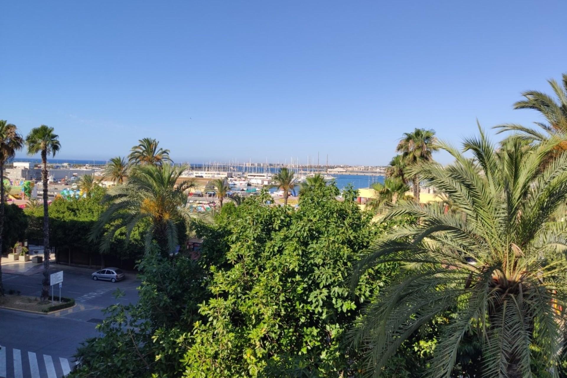 Sprzedaż - Apartament / Mieszkanie -
Torrevieja - Puerto