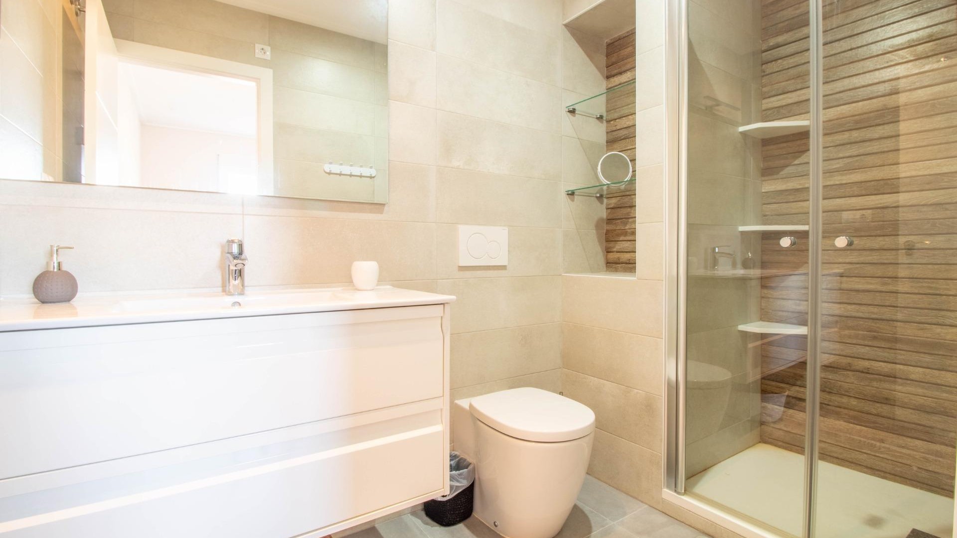 Sprzedaż - Apartament mieszkanie -
Torrevieja - Punta prima