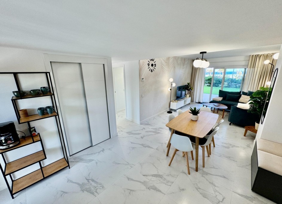 Sprzedaż - Apartament mieszkanie -
Torrevieja - Punta prima