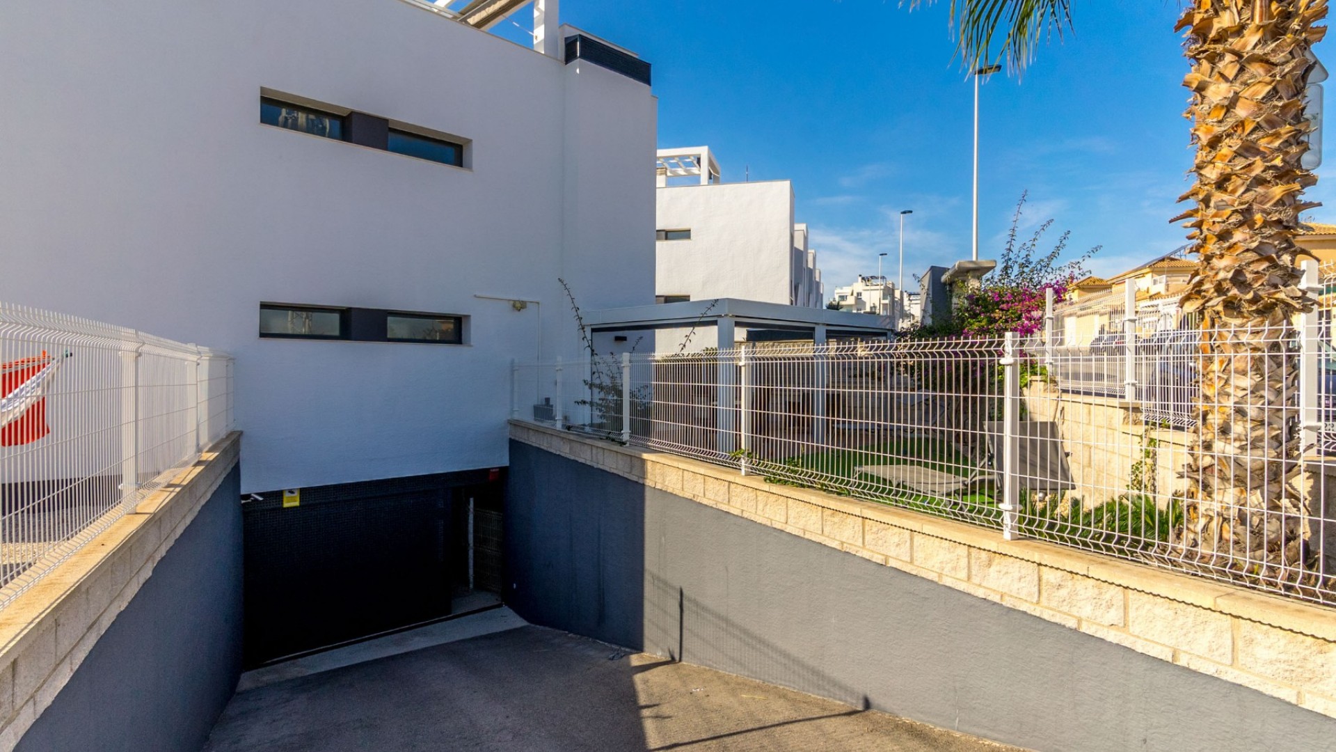 Sprzedaż - Apartament mieszkanie -
Torrevieja - Punta Prima