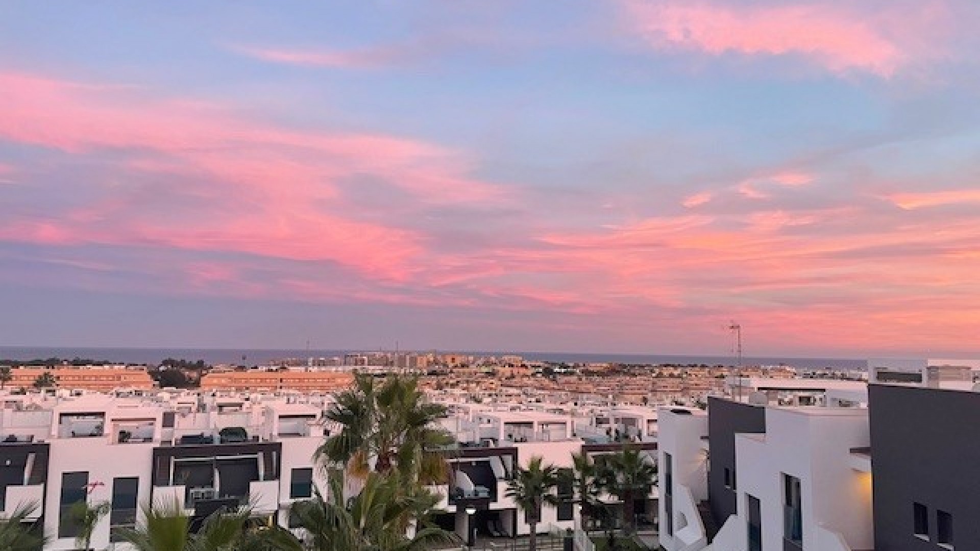 Sprzedaż - Apartament mieszkanie -
Torrevieja - Punta Prima