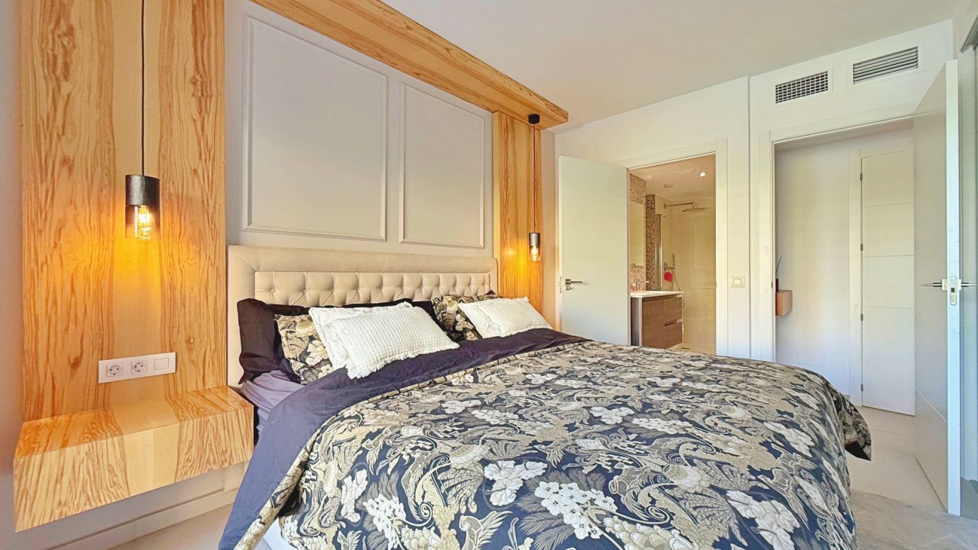 Sprzedaż - Apartament mieszkanie -
Torrevieja - Punta Prima