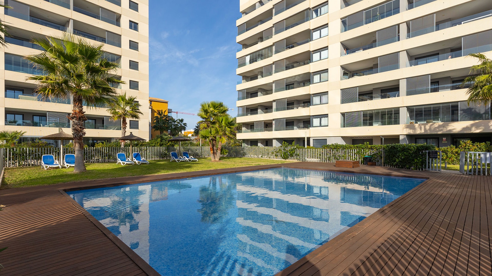 Sprzedaż - Apartament mieszkanie -
Torrevieja - Punta Prima